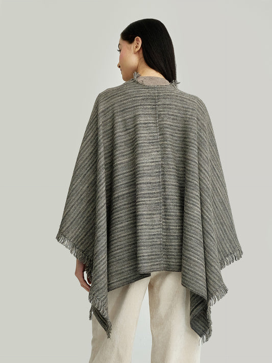 Yudith Poncho Baby Alpaca Color Beige