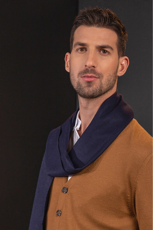 Bex Scarf Guanaco Color Navy