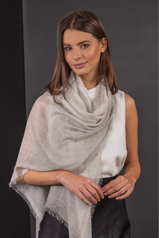 Balthazar Shawl Royal Alpaca & Silk Color Grey