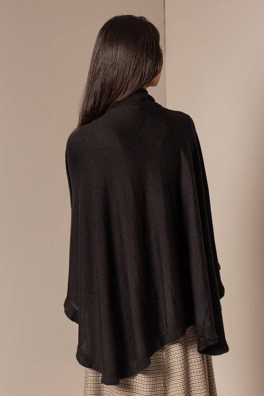 Bromelia Poncho Alpaca 16 Color Black