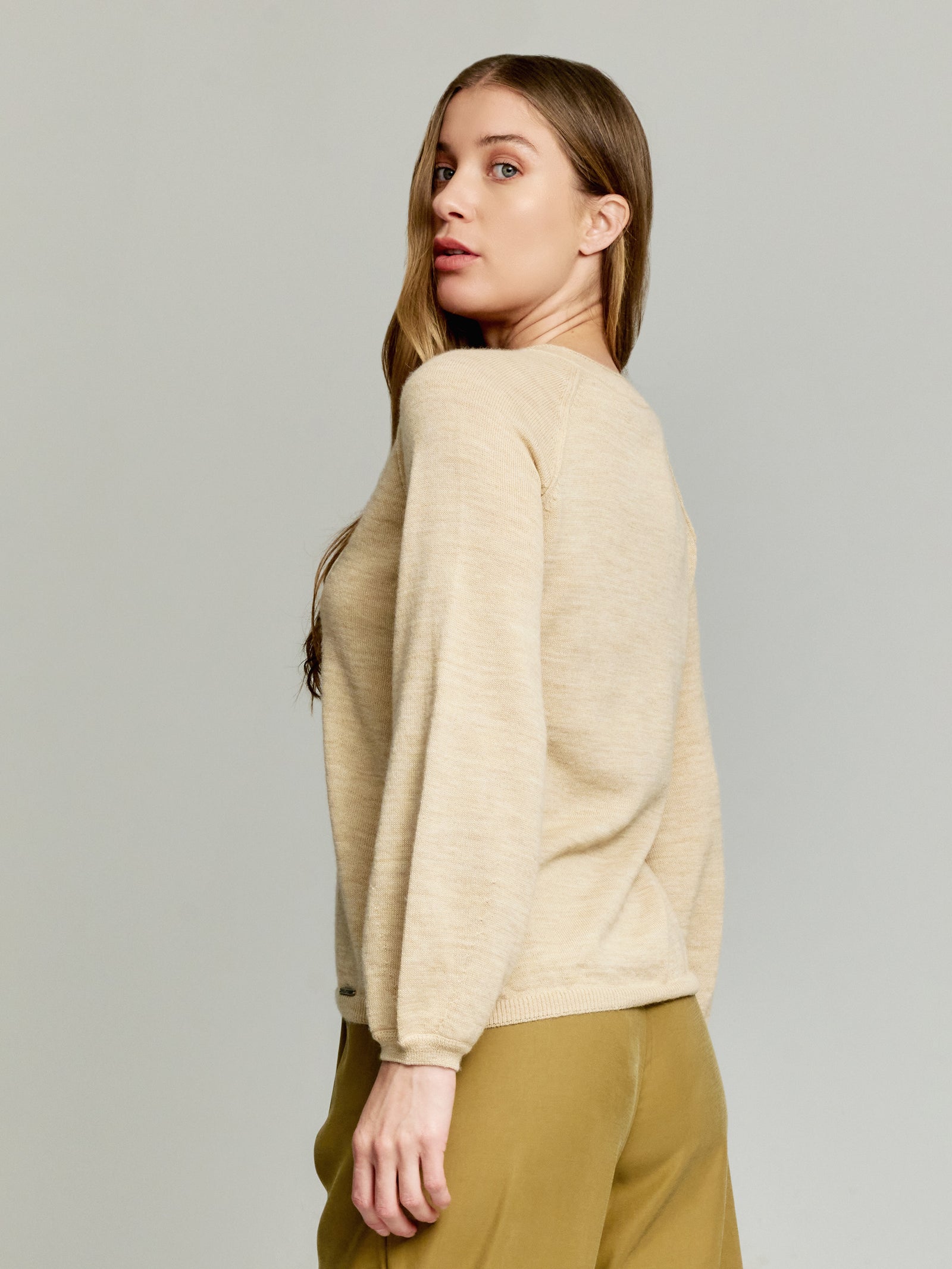 Suéter Yanela Baby Alpaca Color Beige