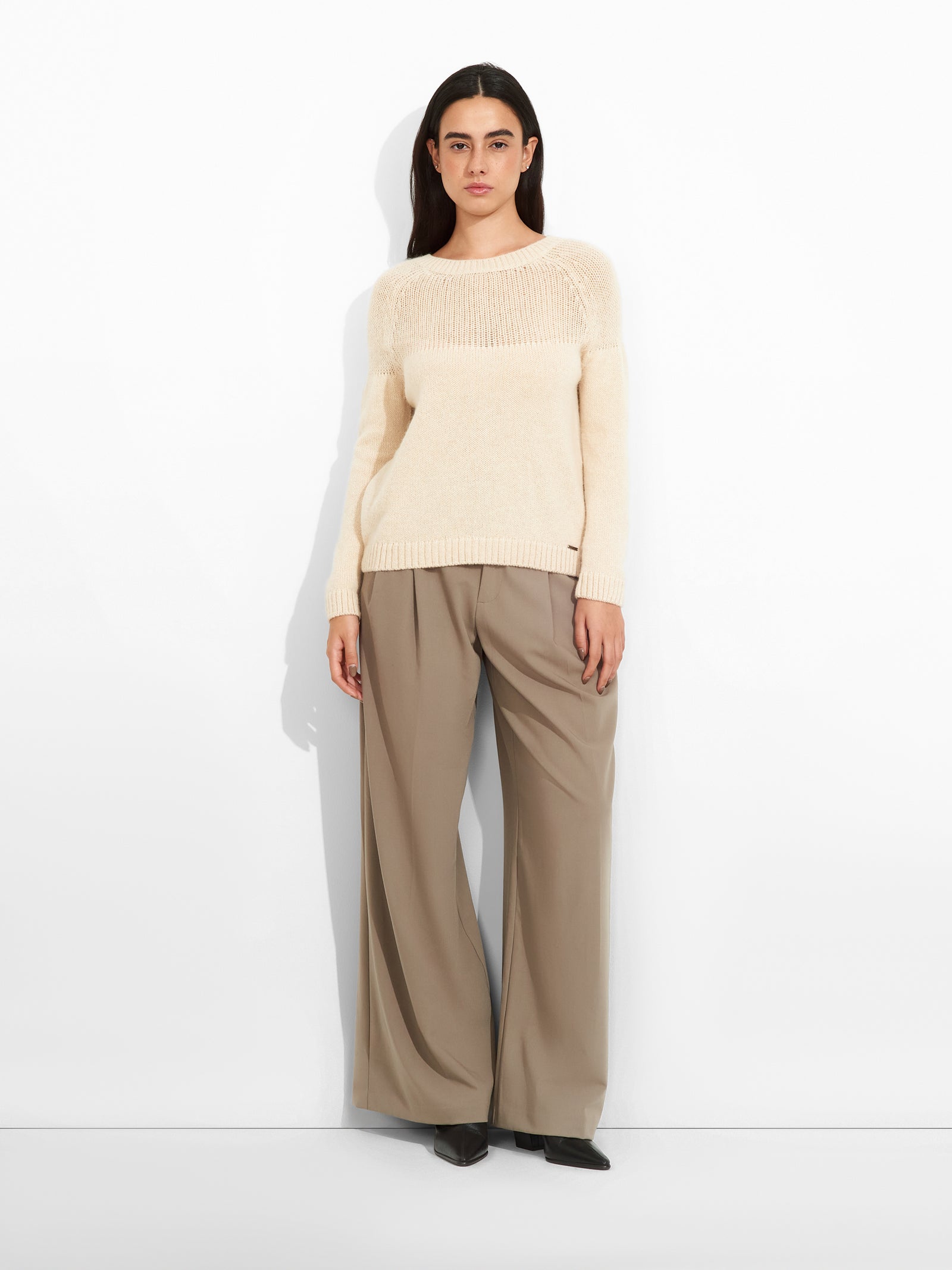 Zabine Cardigan Baby Alpaca Color Beige