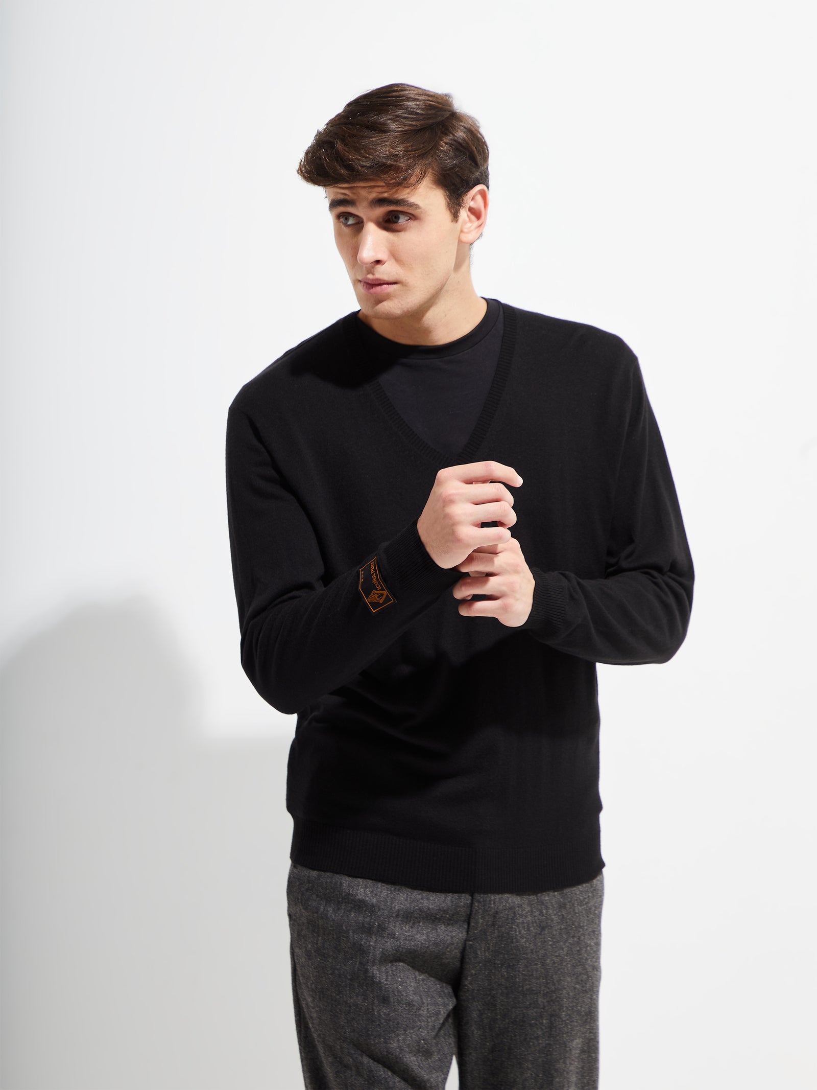 Sudadera Brian Vikuna Color Negro