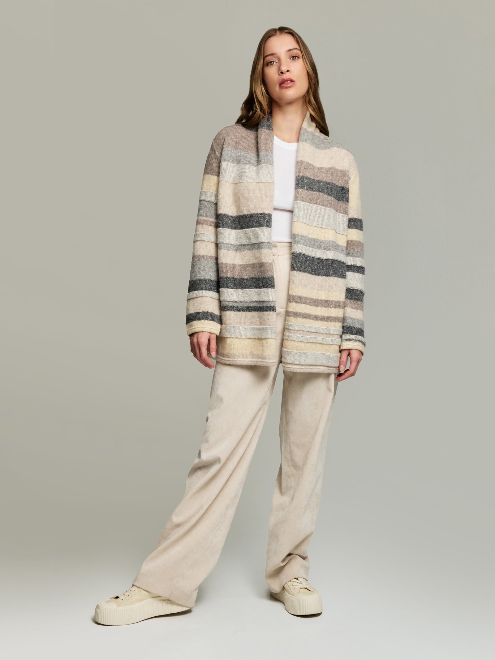 Yesterday Cardigan Baby Alpaca Color Beige