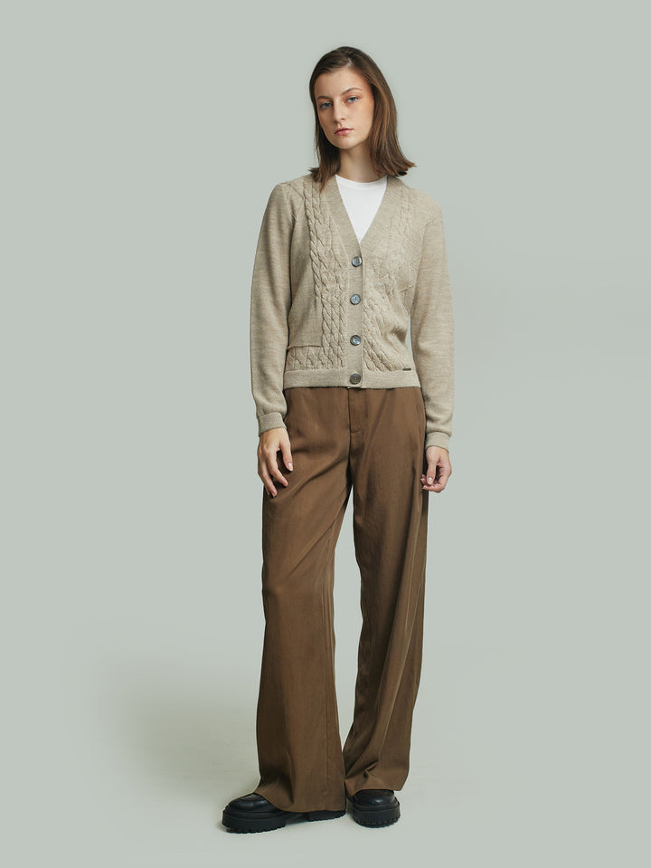 Cárdigan Yanina de Baby Alpaca Color Beige