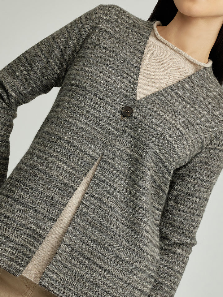 Cárdigan Yudith de Baby Alpaca Color Beige