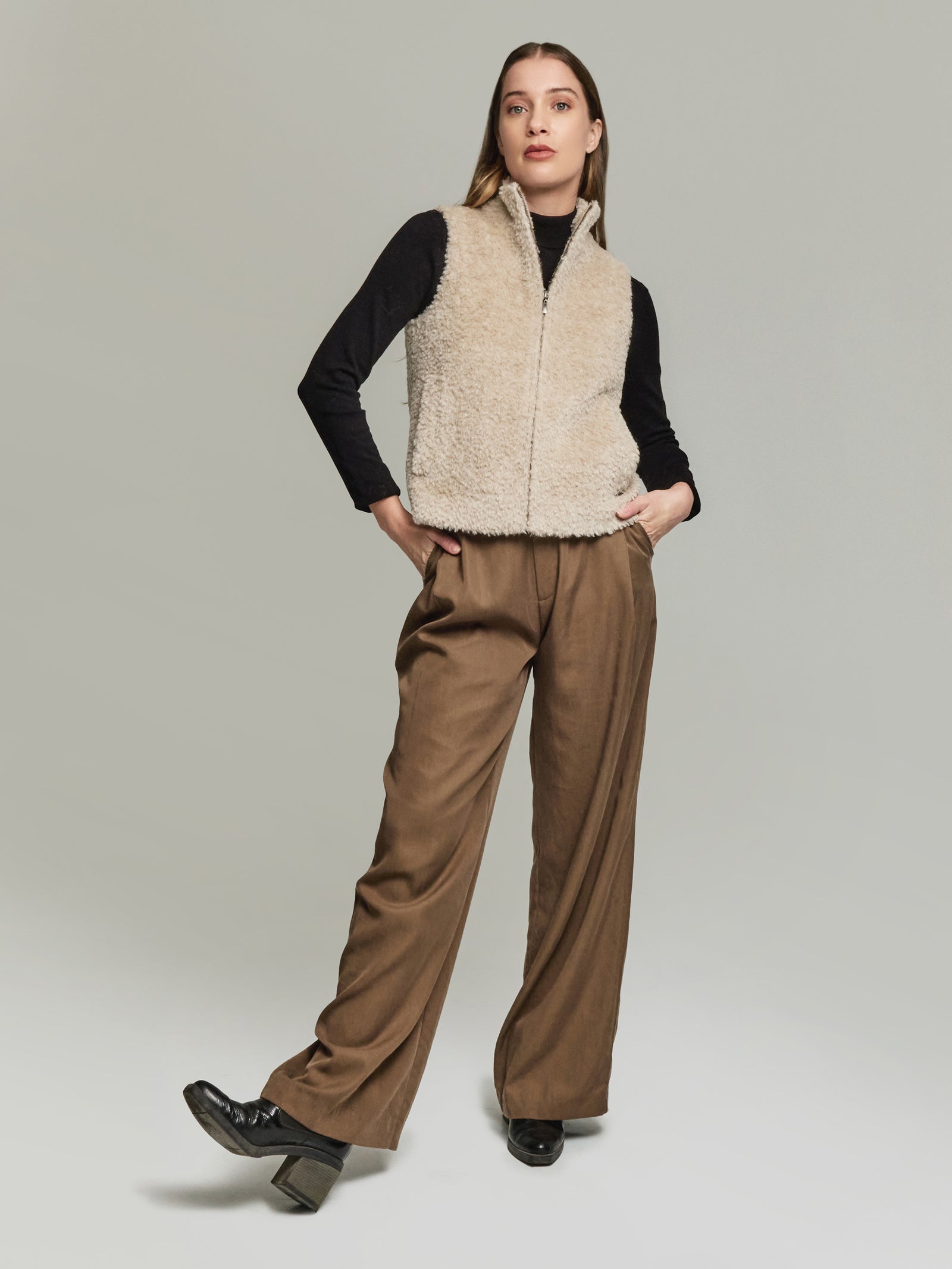 Young Vest Alpaca Suri & Wool Color Beige