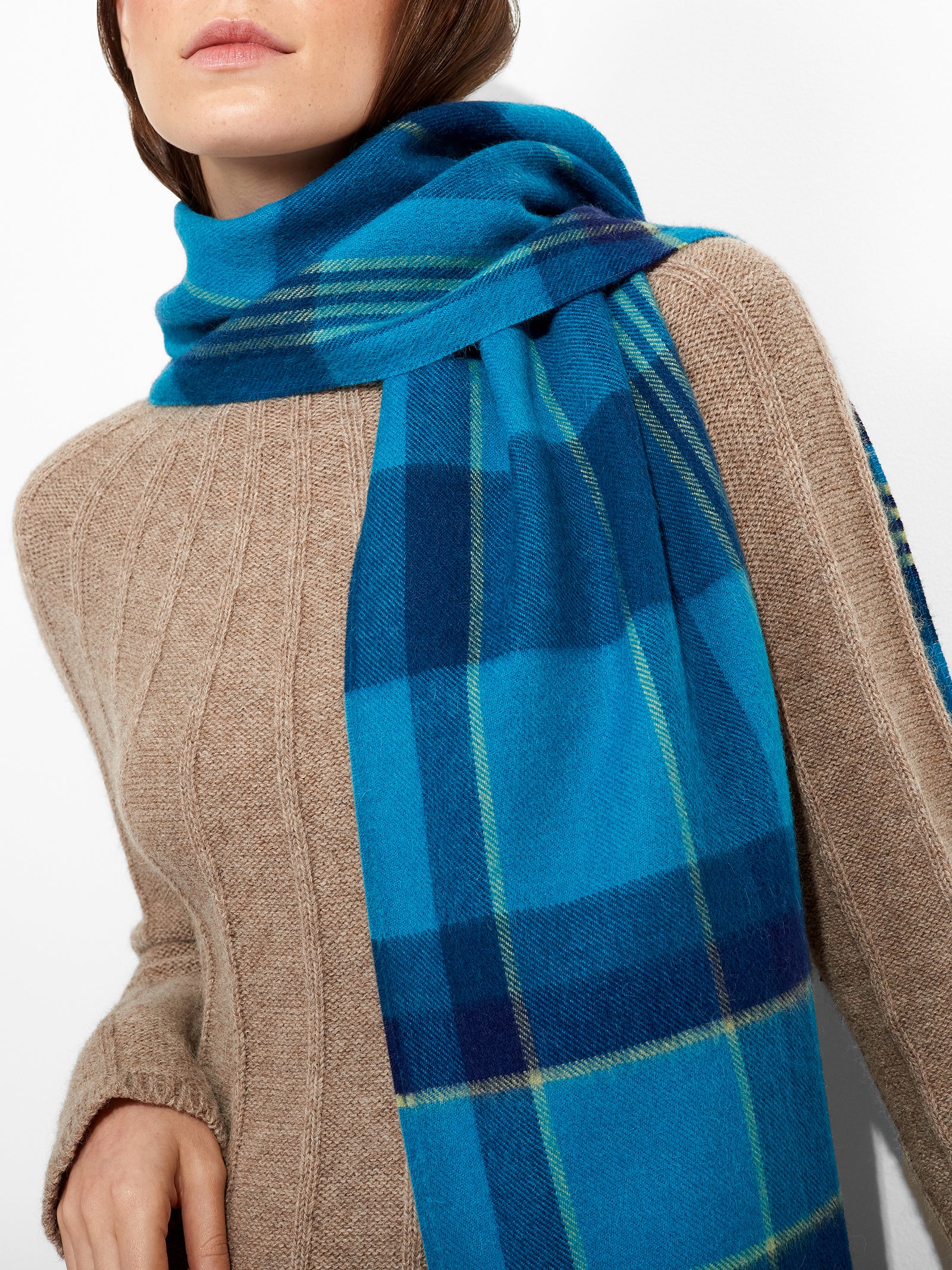 Bufanda Ratti Baby Alpaca Color Azul