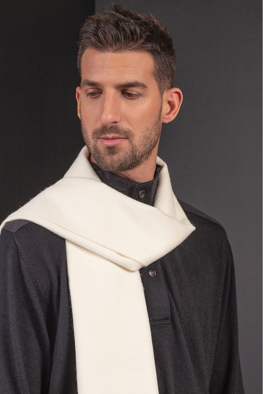 Jamas Bufanda Royal Alpaca Color Crudo