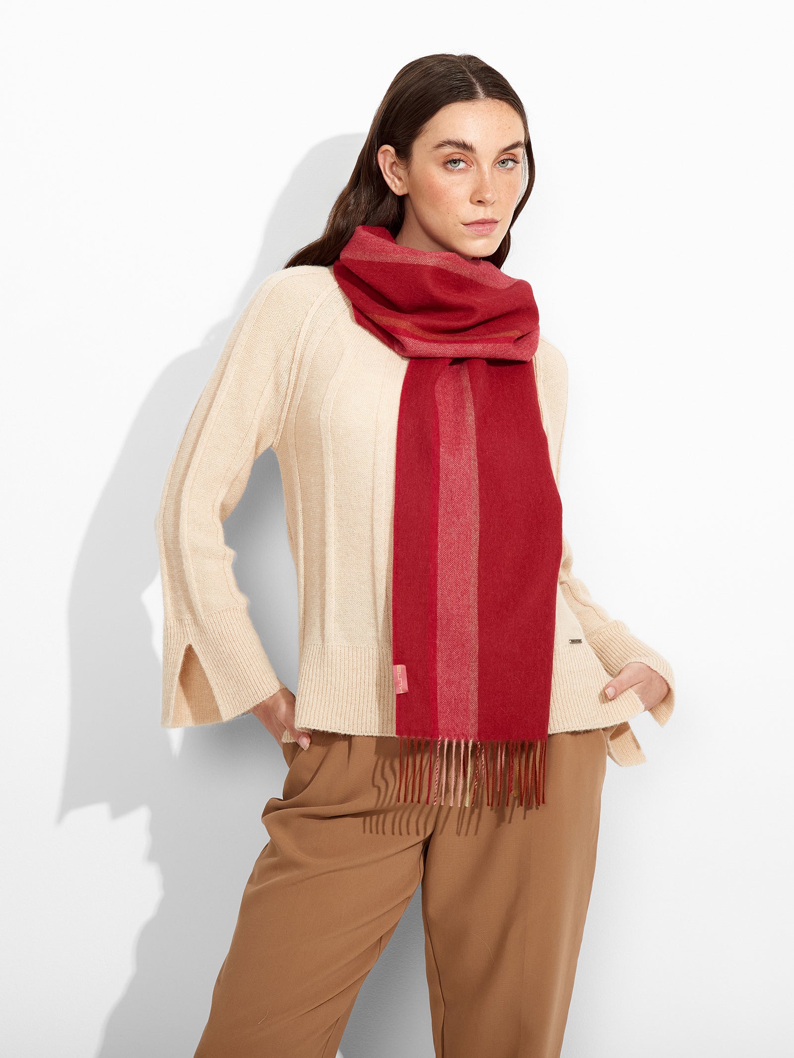 Perejil Scarf Baby Alpaca Color Red