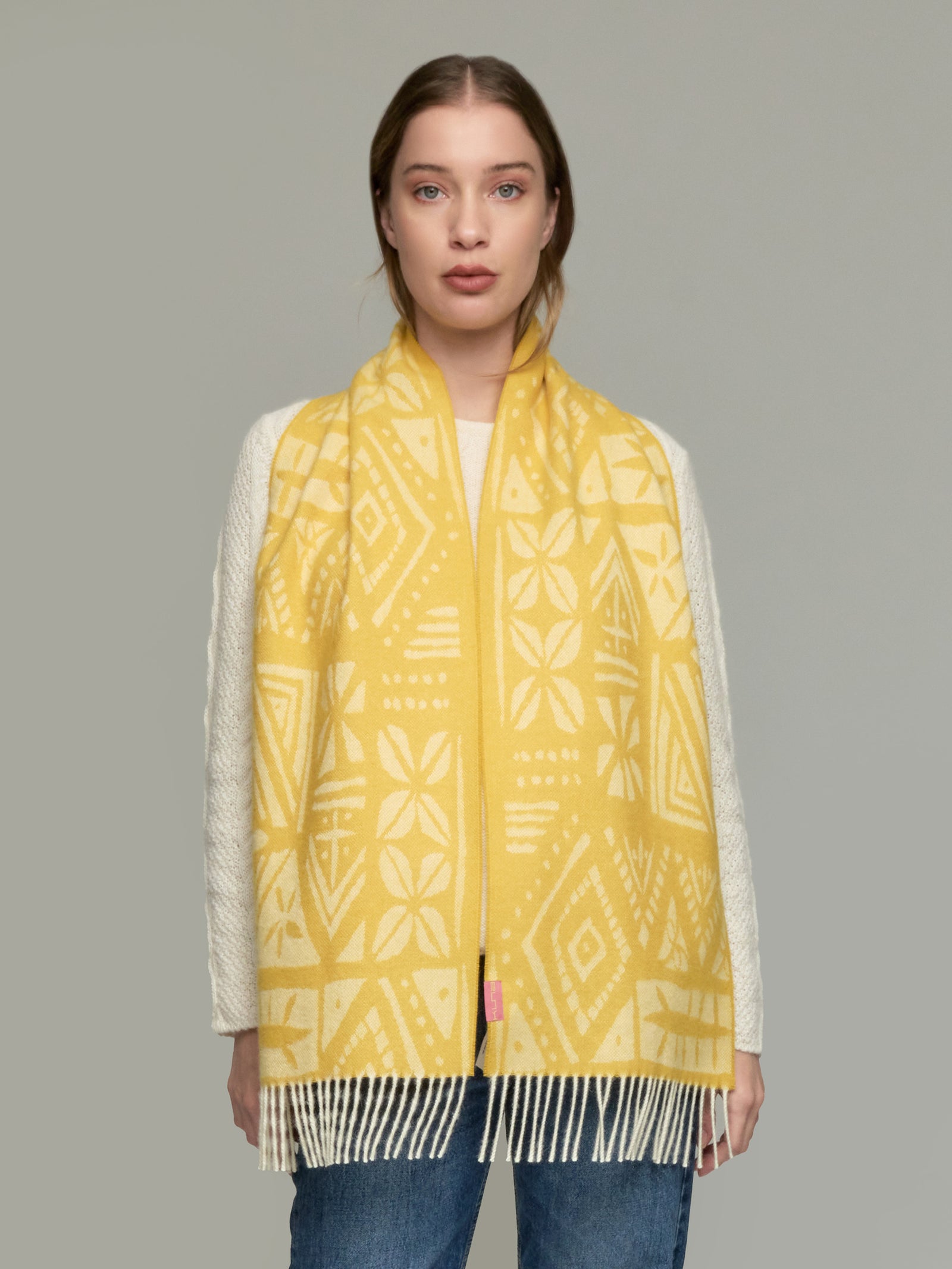 Yetzali Scarf Baby Alpaca Color Yellow