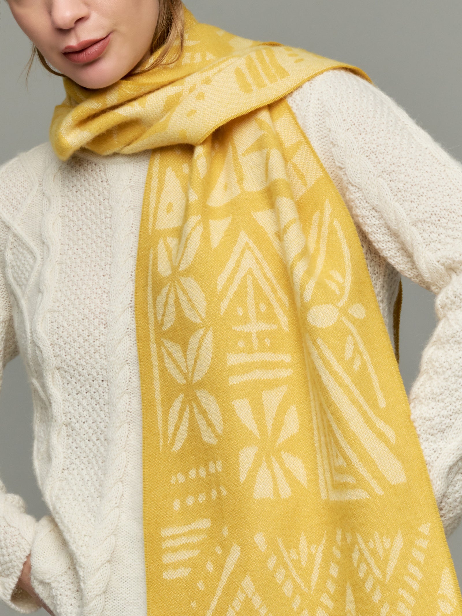 Yetzali Scarf Baby Alpaca Color Yellow