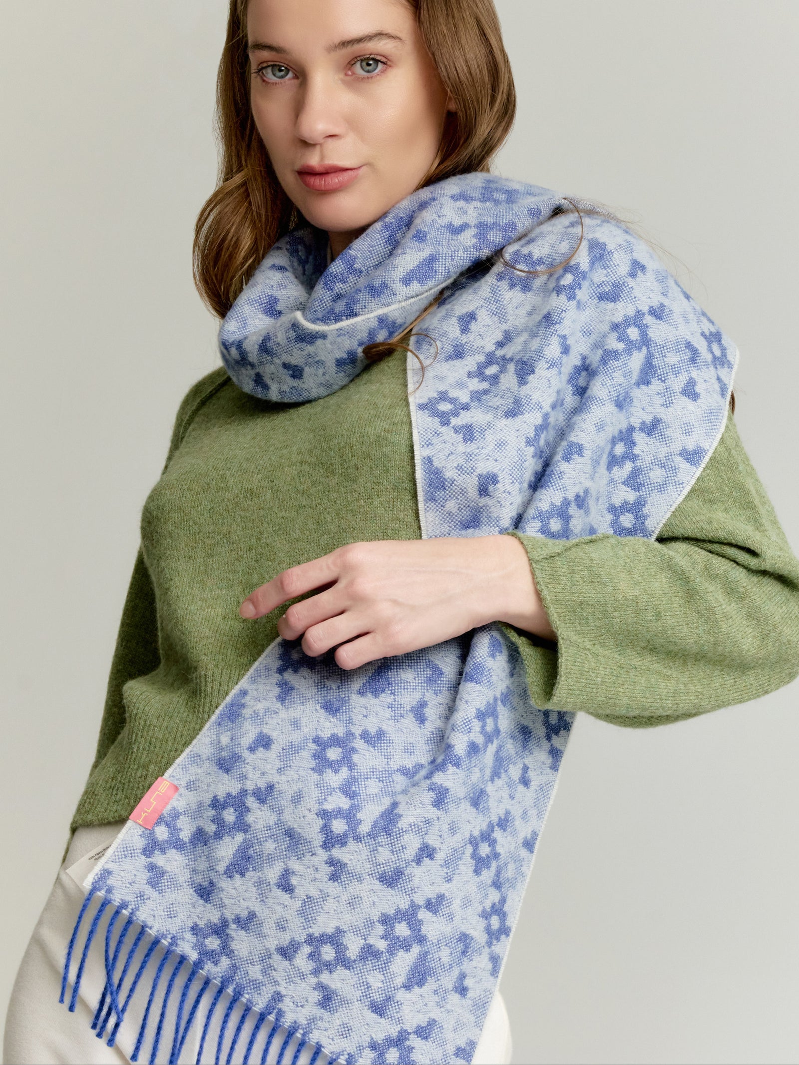 Yldis Scarf Baby Alpaca Color Blue