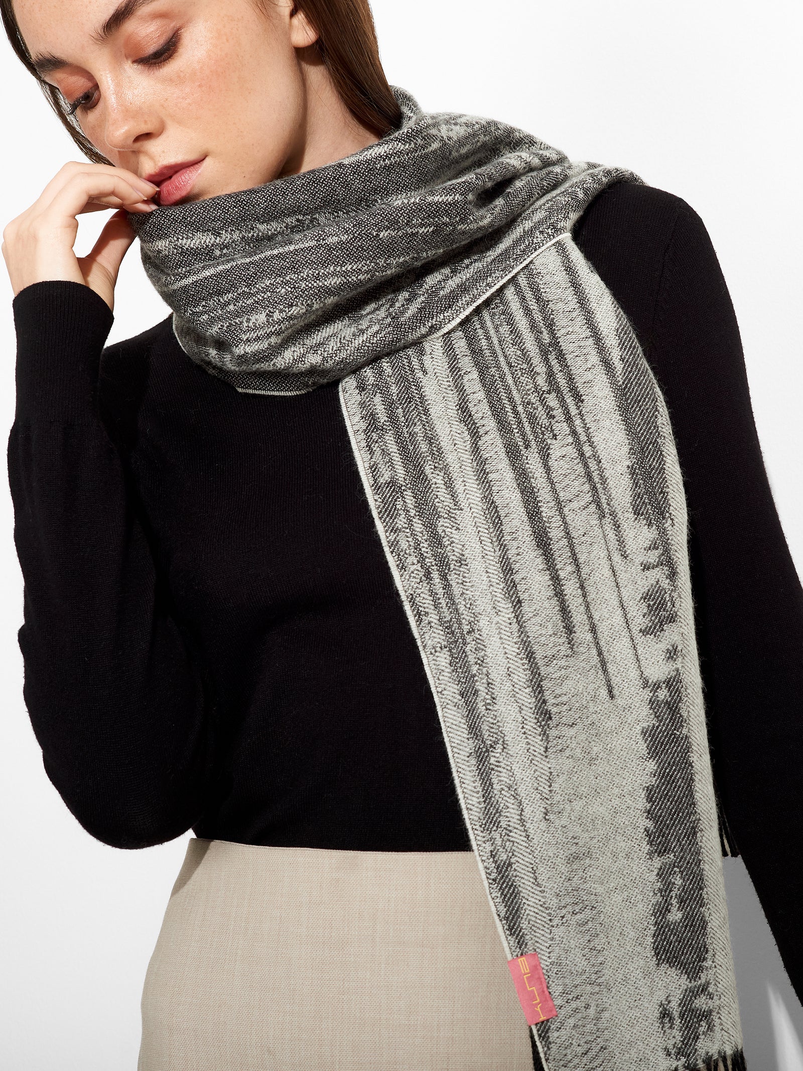 Bufanda Zangay Baby Alpaca Color Negro