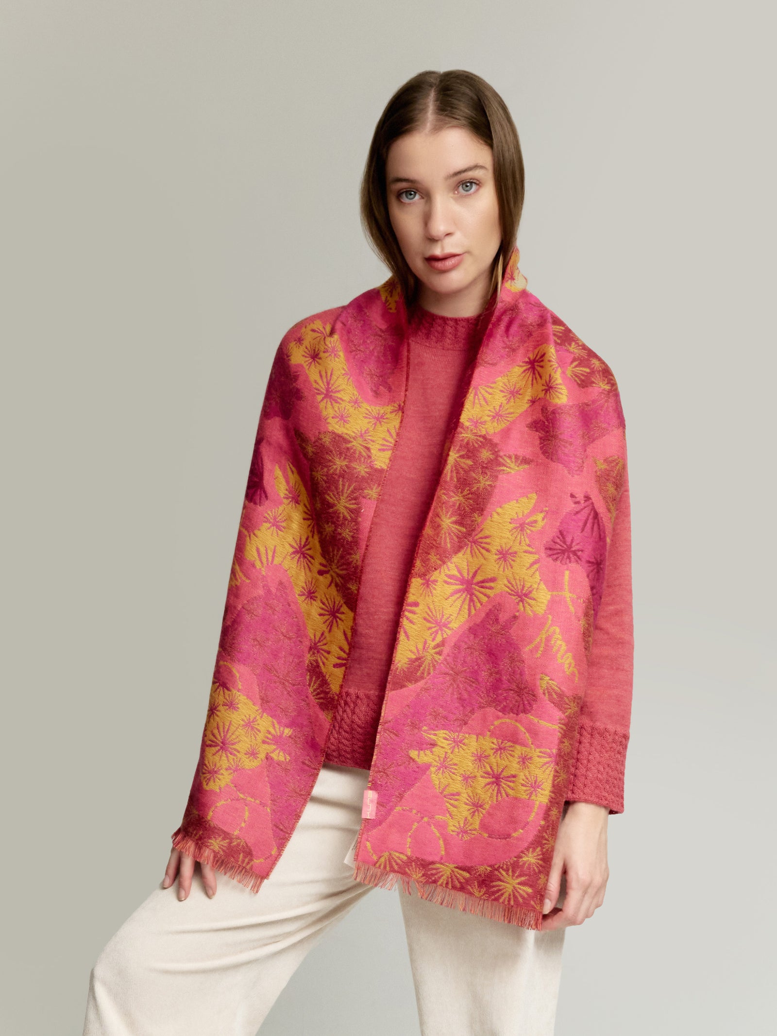 Yasu Scarf Baby Alpaca Color Cherry