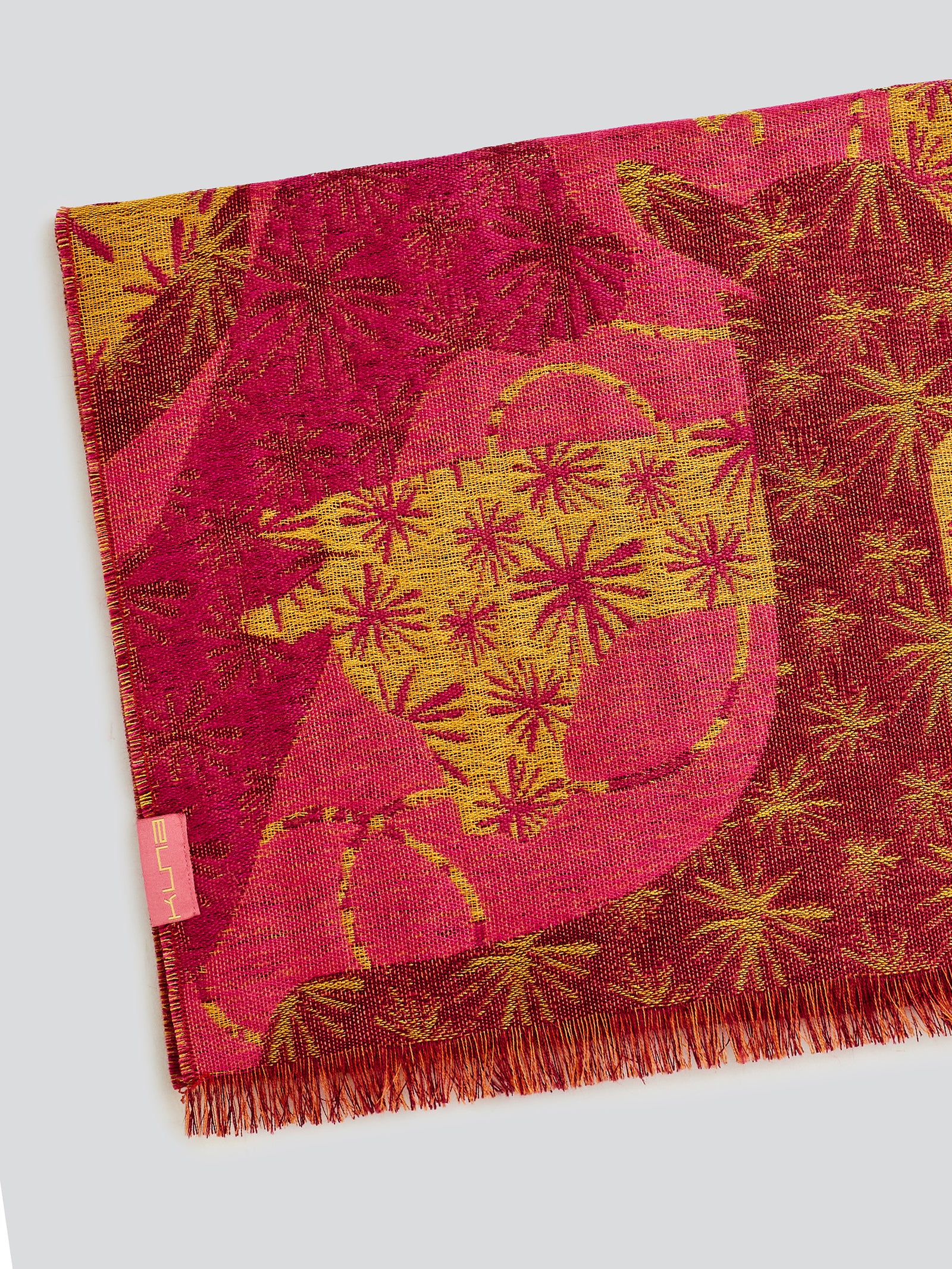 Yasu Scarf Baby Alpaca Color Cherry