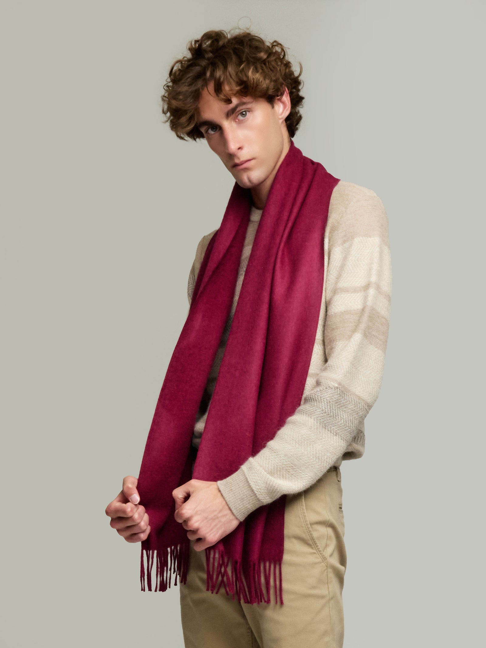 Bufanda Adrian de Baby Alpaca Color Cereza