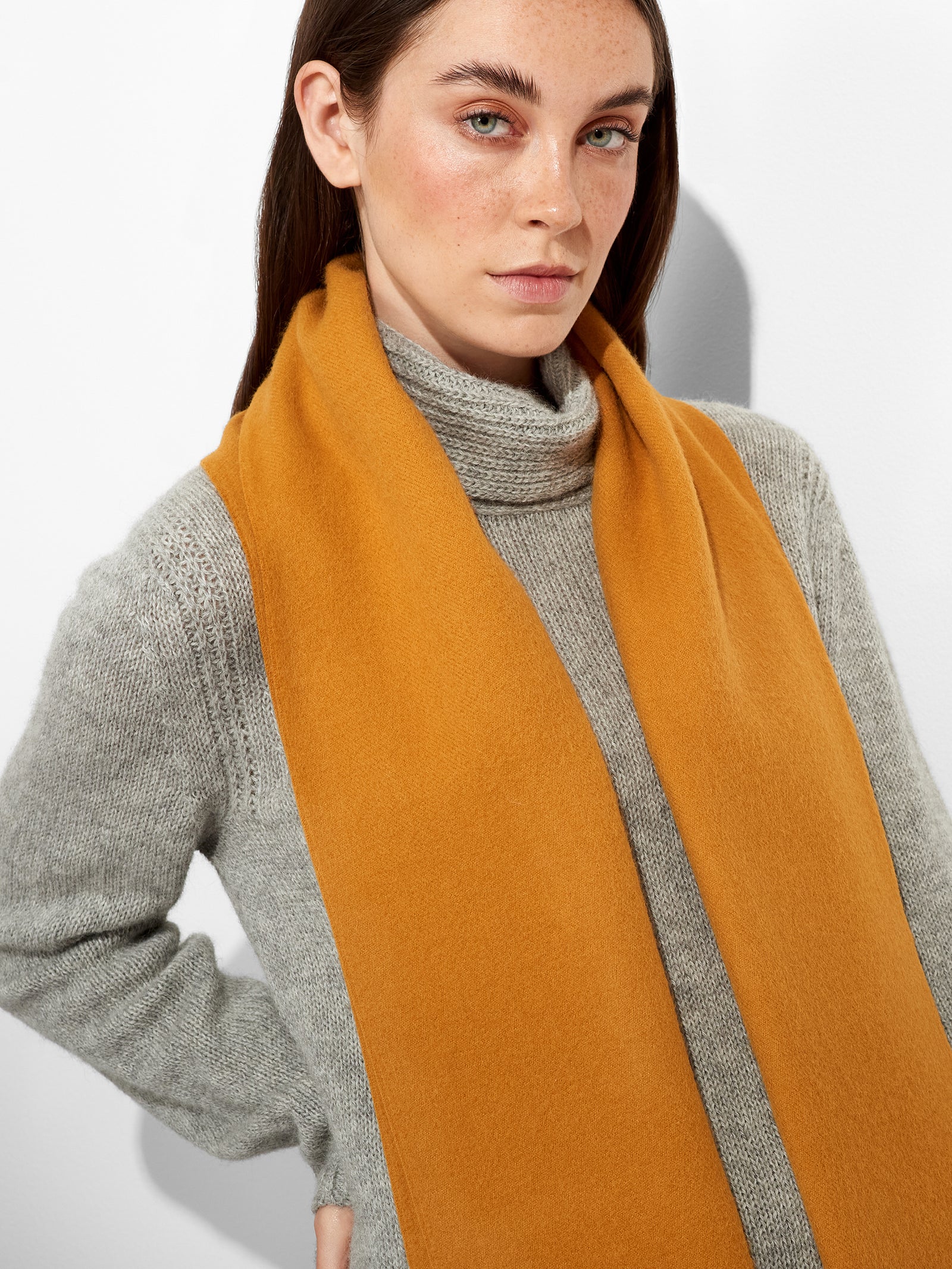 Adrian Scarf Baby Alpaca Color Yellow