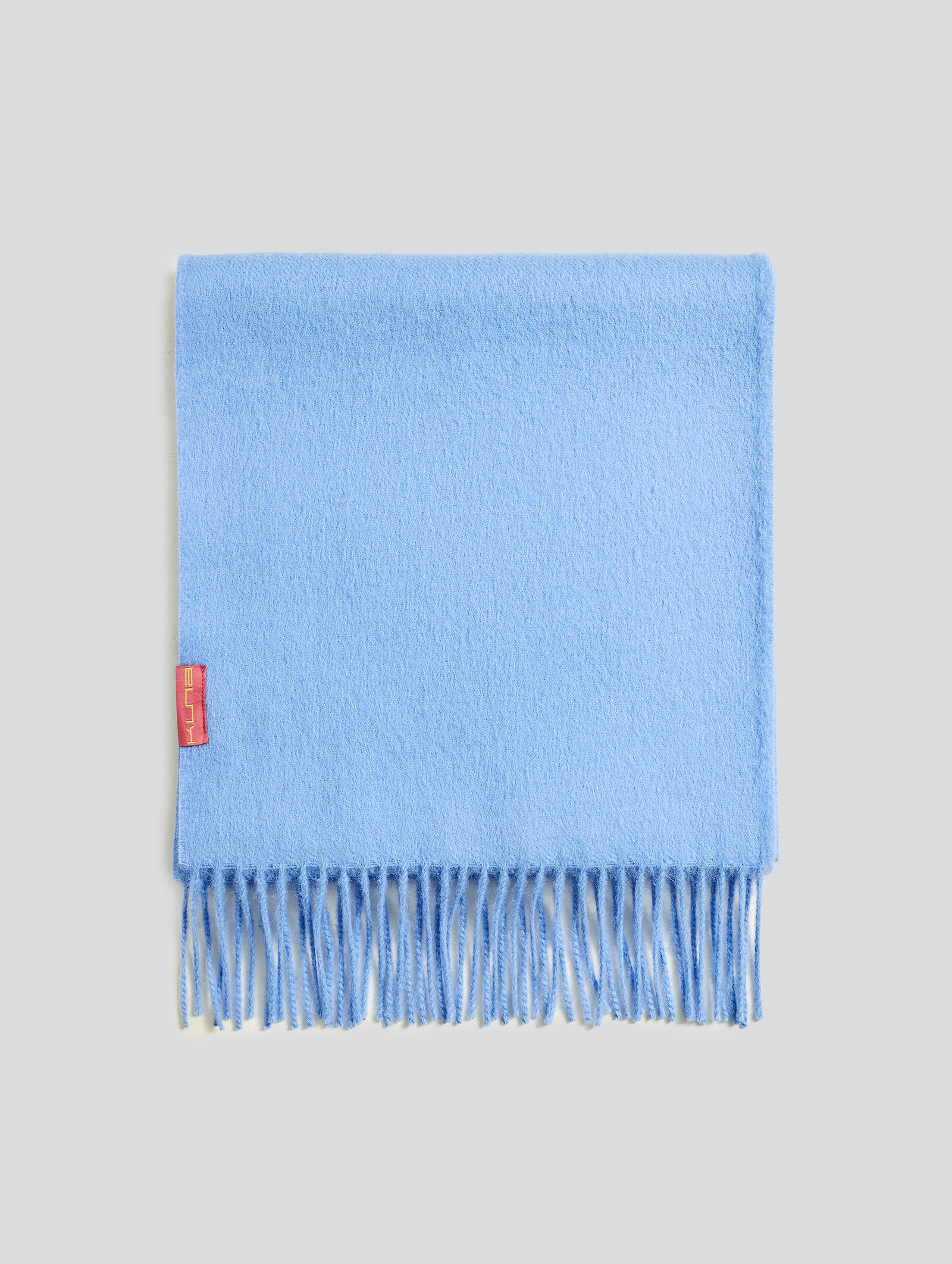 Adrian Bufanda Baby Alpaca Color Celeste