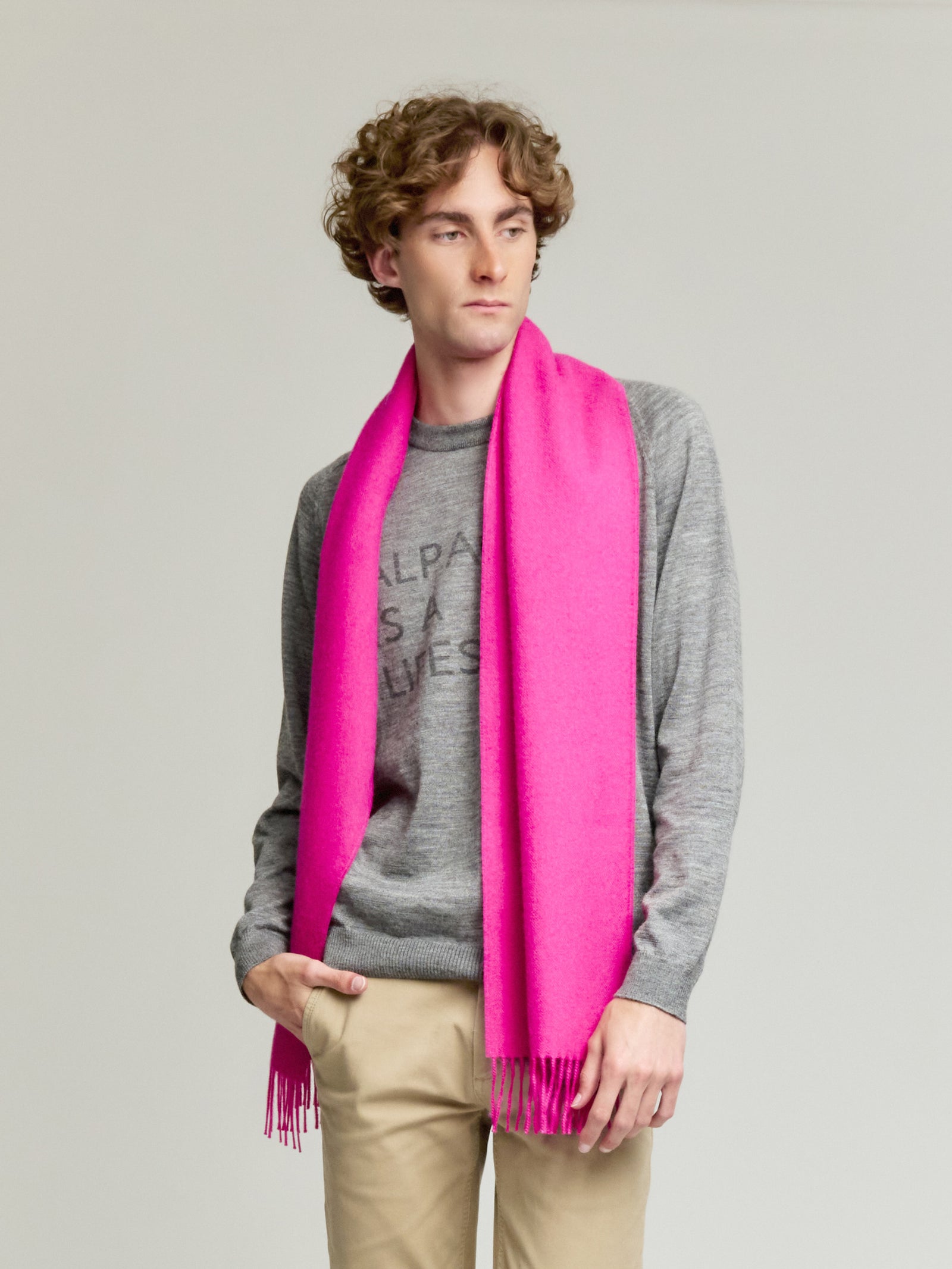 Bufanda Adrian Baby Alpaca Color Fucsia