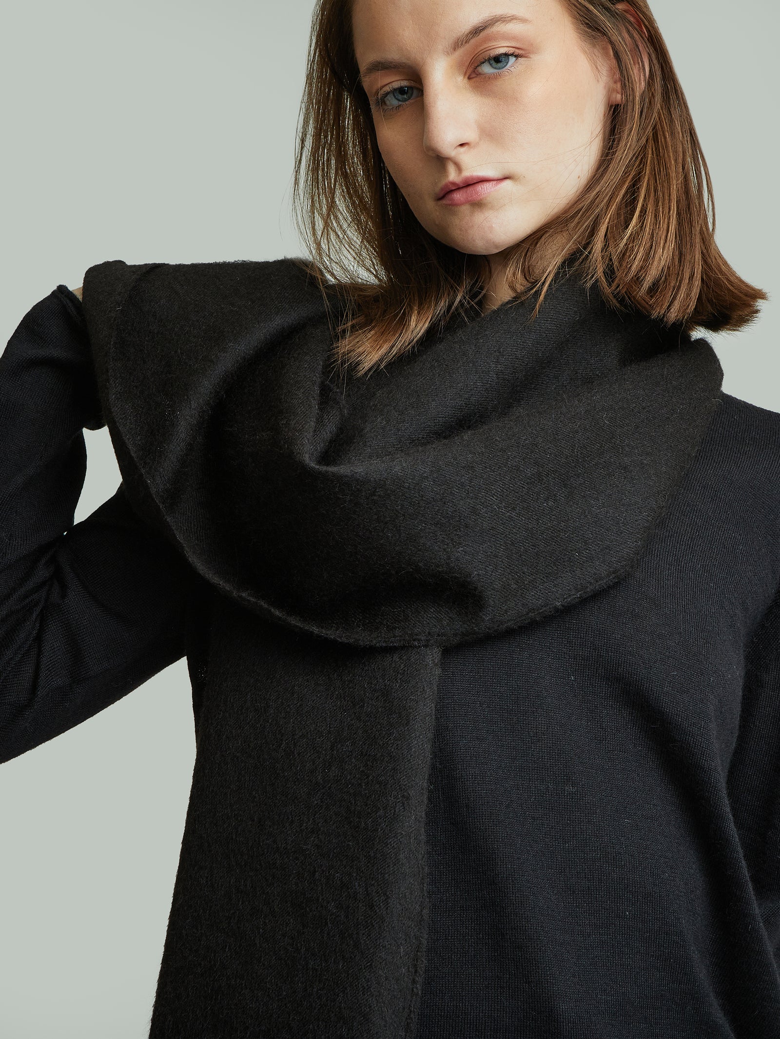 Before Scarf Baby Alpaca Black Color Black