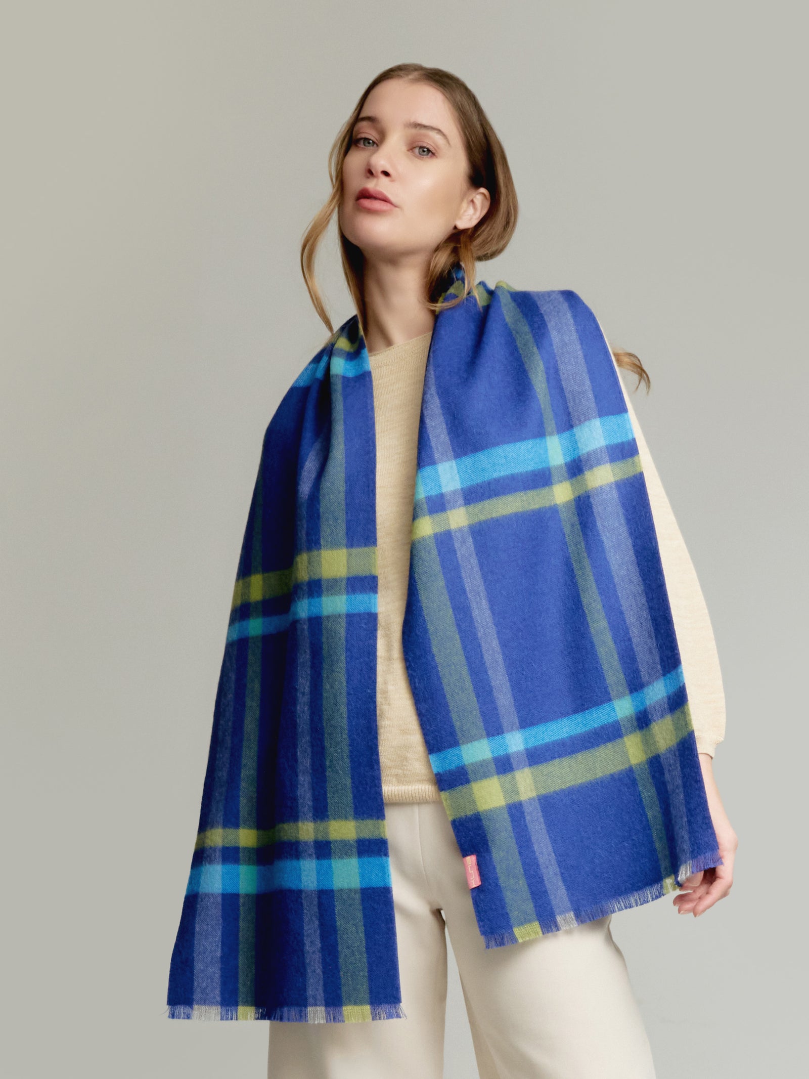 Vallejos Scarf Baby Alpaca Color Blue