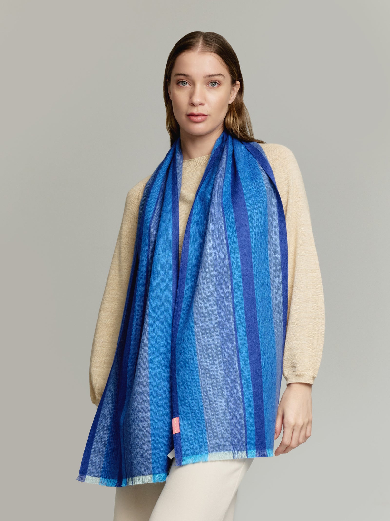 Valter Bufanda Baby Alpaca Color Azul