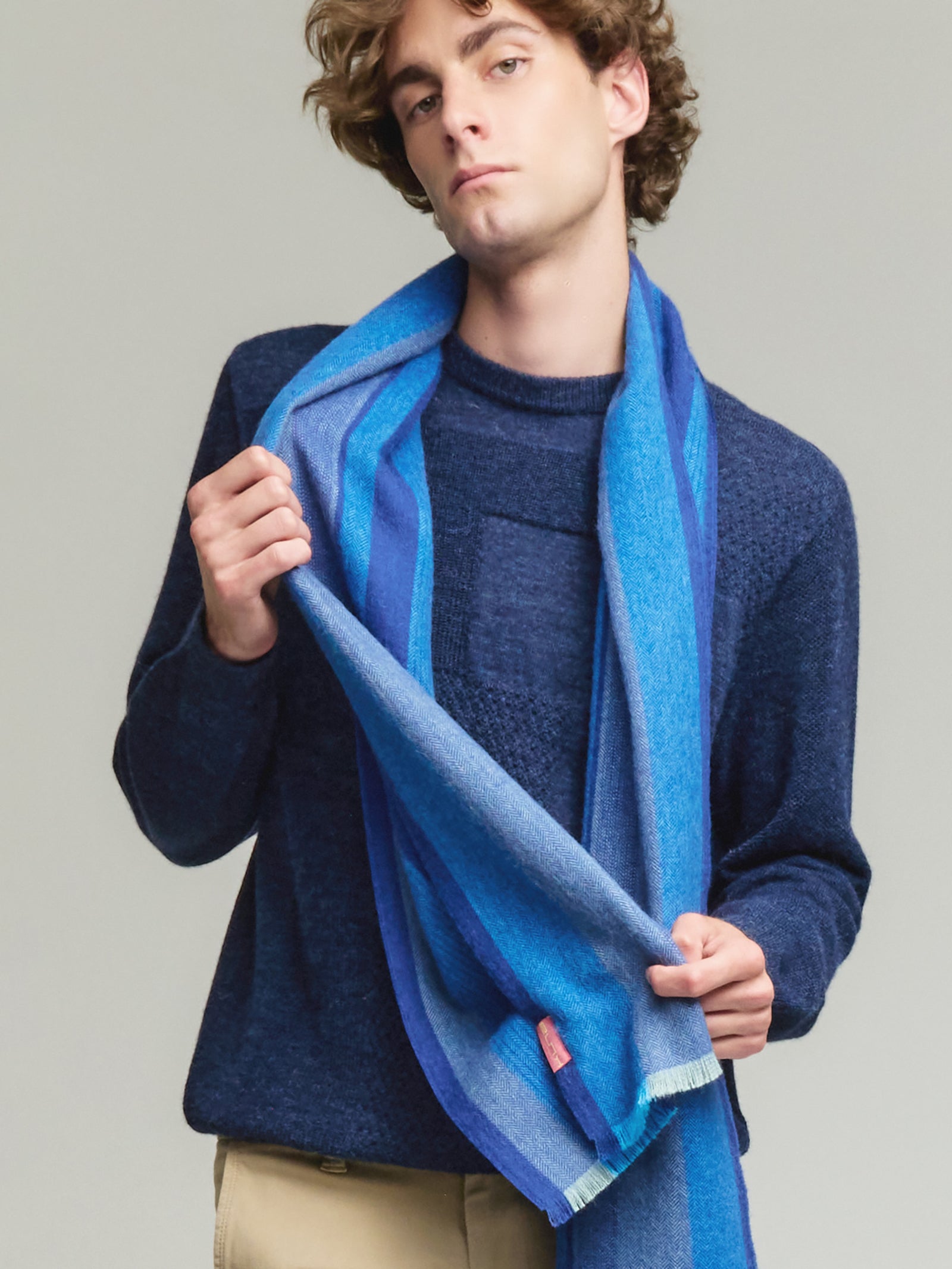 Valter Bufanda Baby Alpaca Color Azul