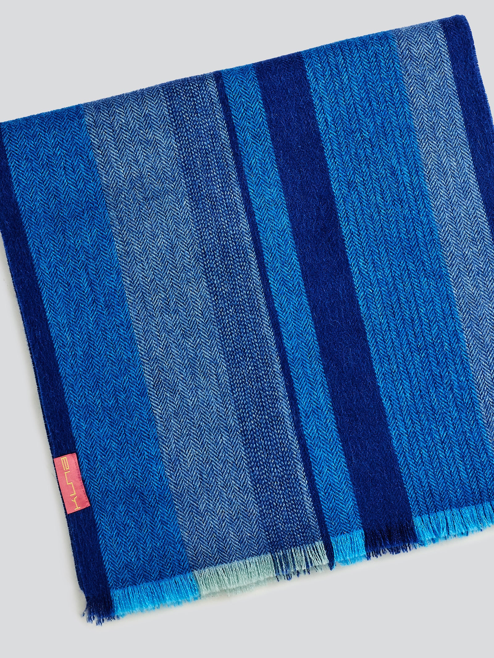 Valter Bufanda Baby Alpaca Color Azul