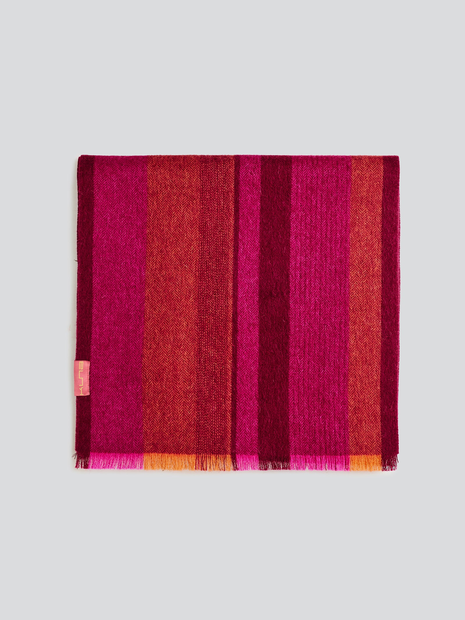 Bufanda Valter Baby Alpaca Color Fucsia