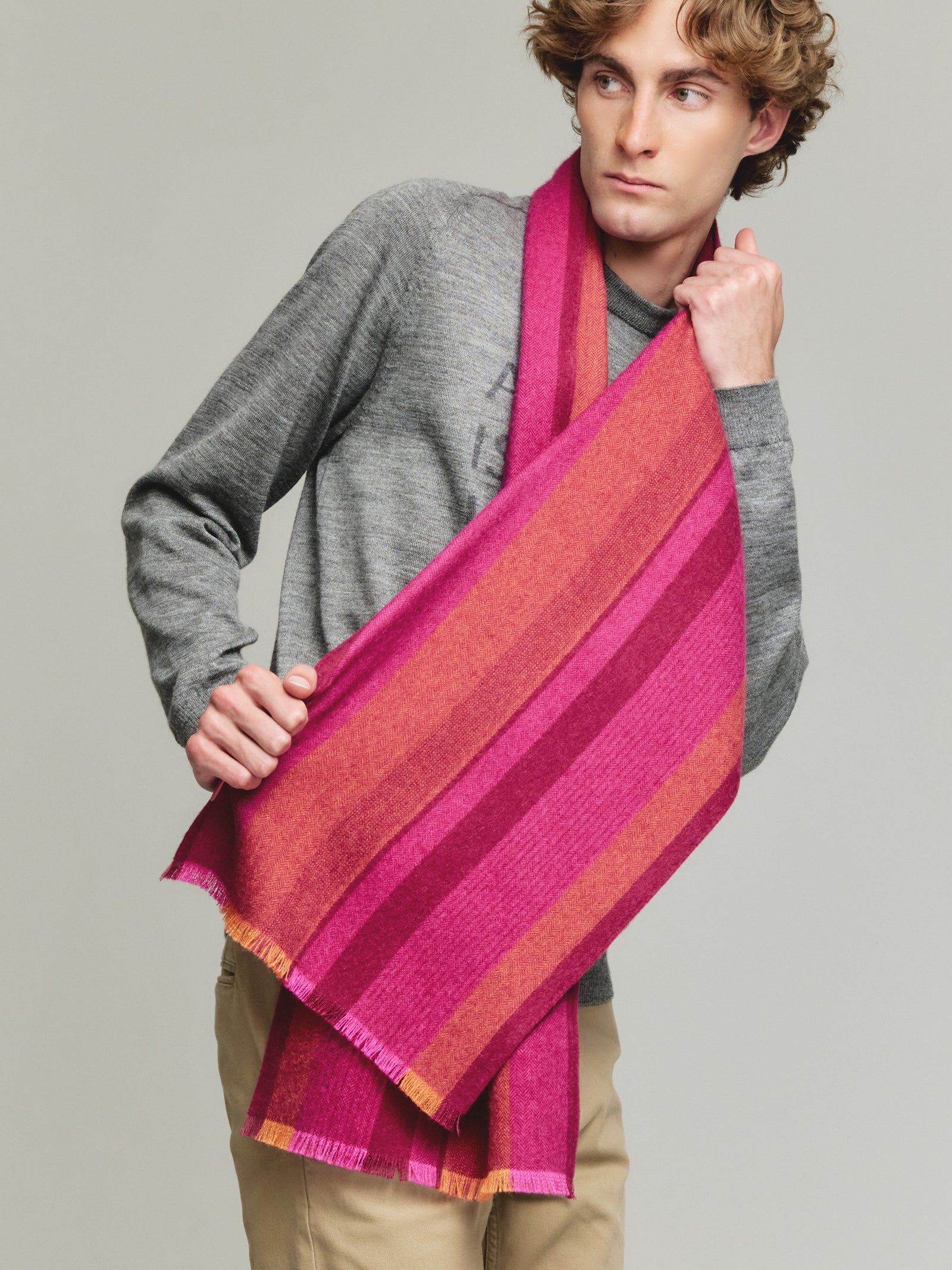Bufanda Valter Baby Alpaca Color Fucsia