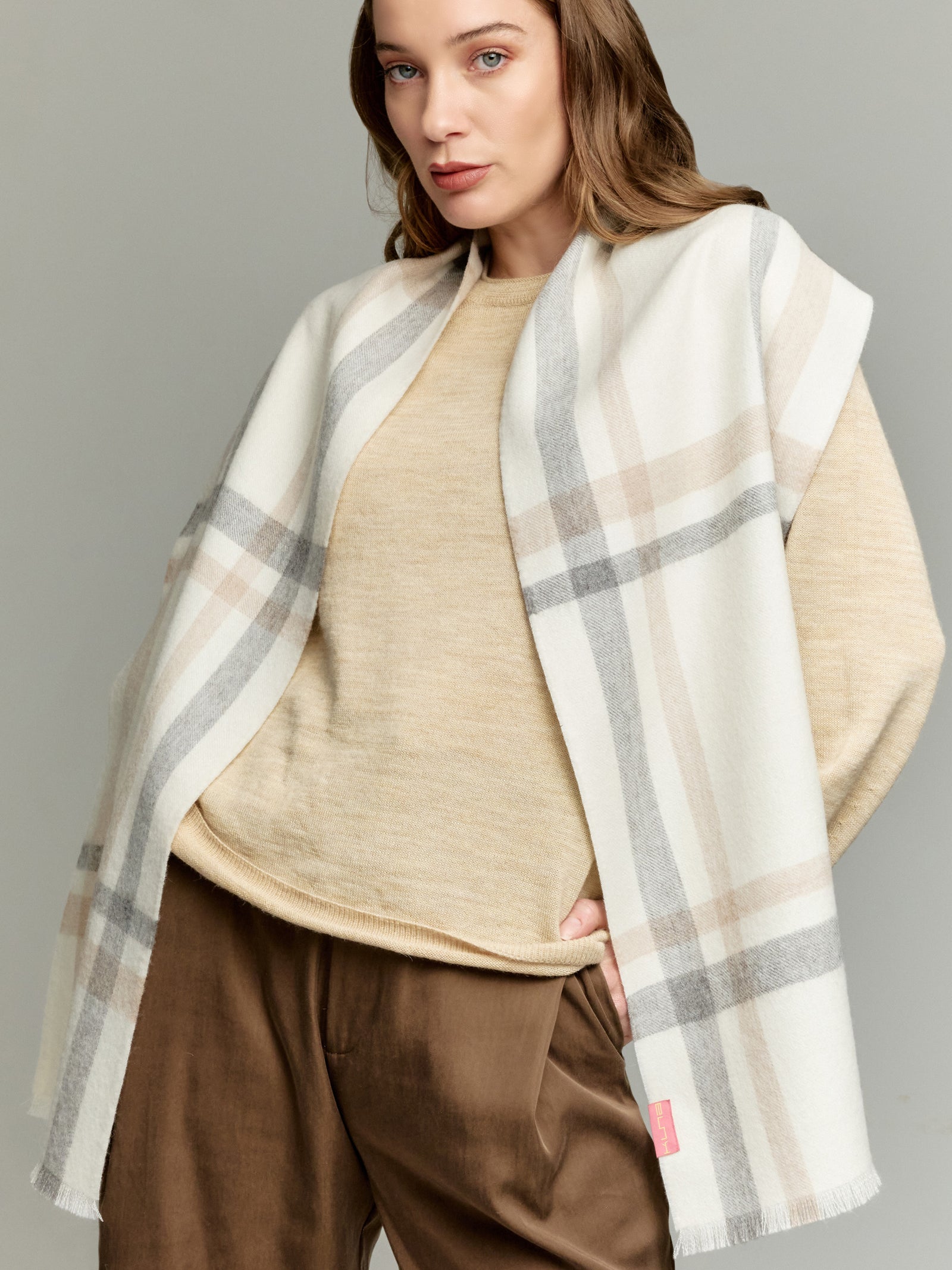 Vallejos Eco Scarf Baby Alpaca Color Ecru