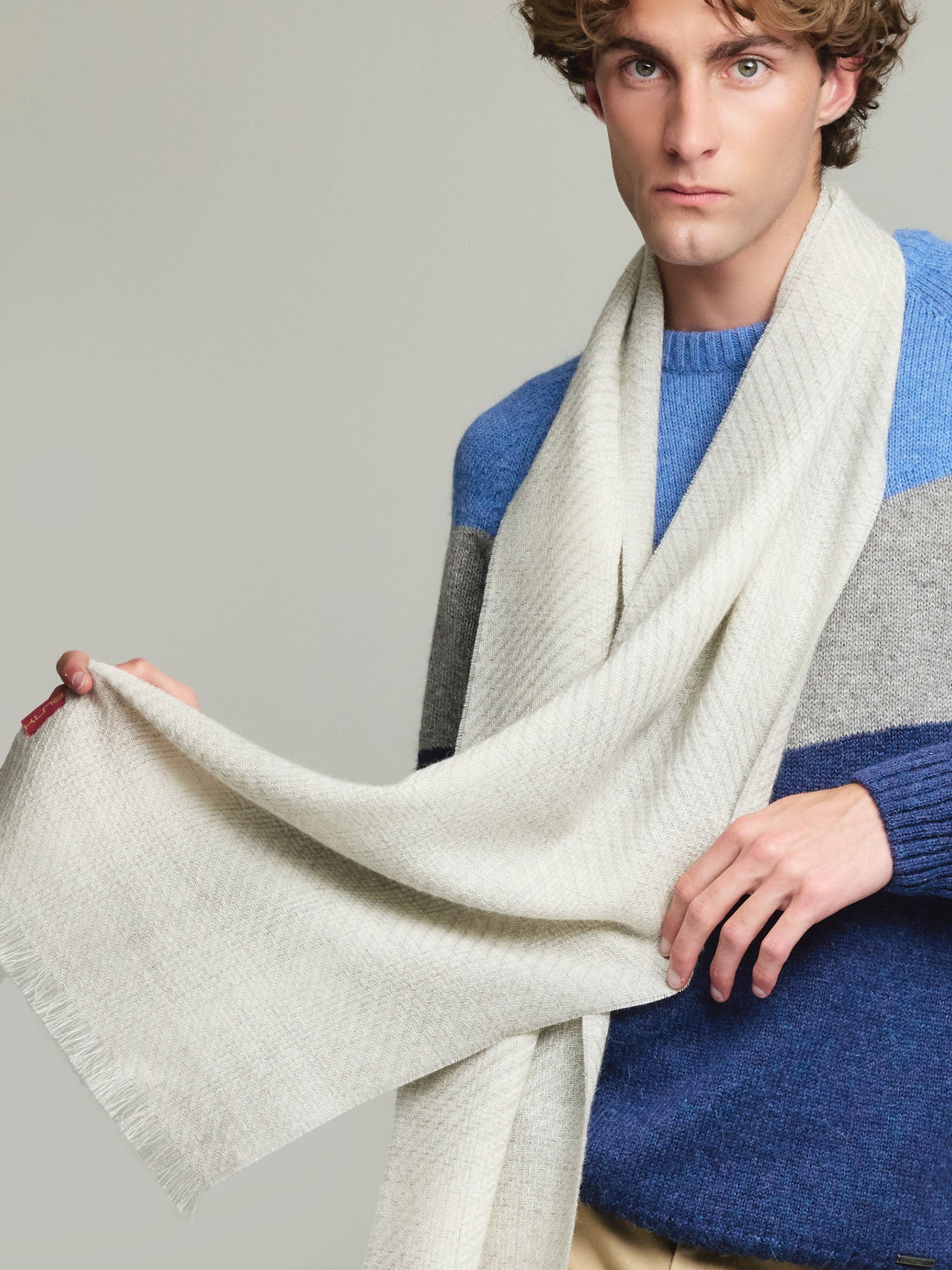 Valverde Scarf Baby Alpaca Color Grey