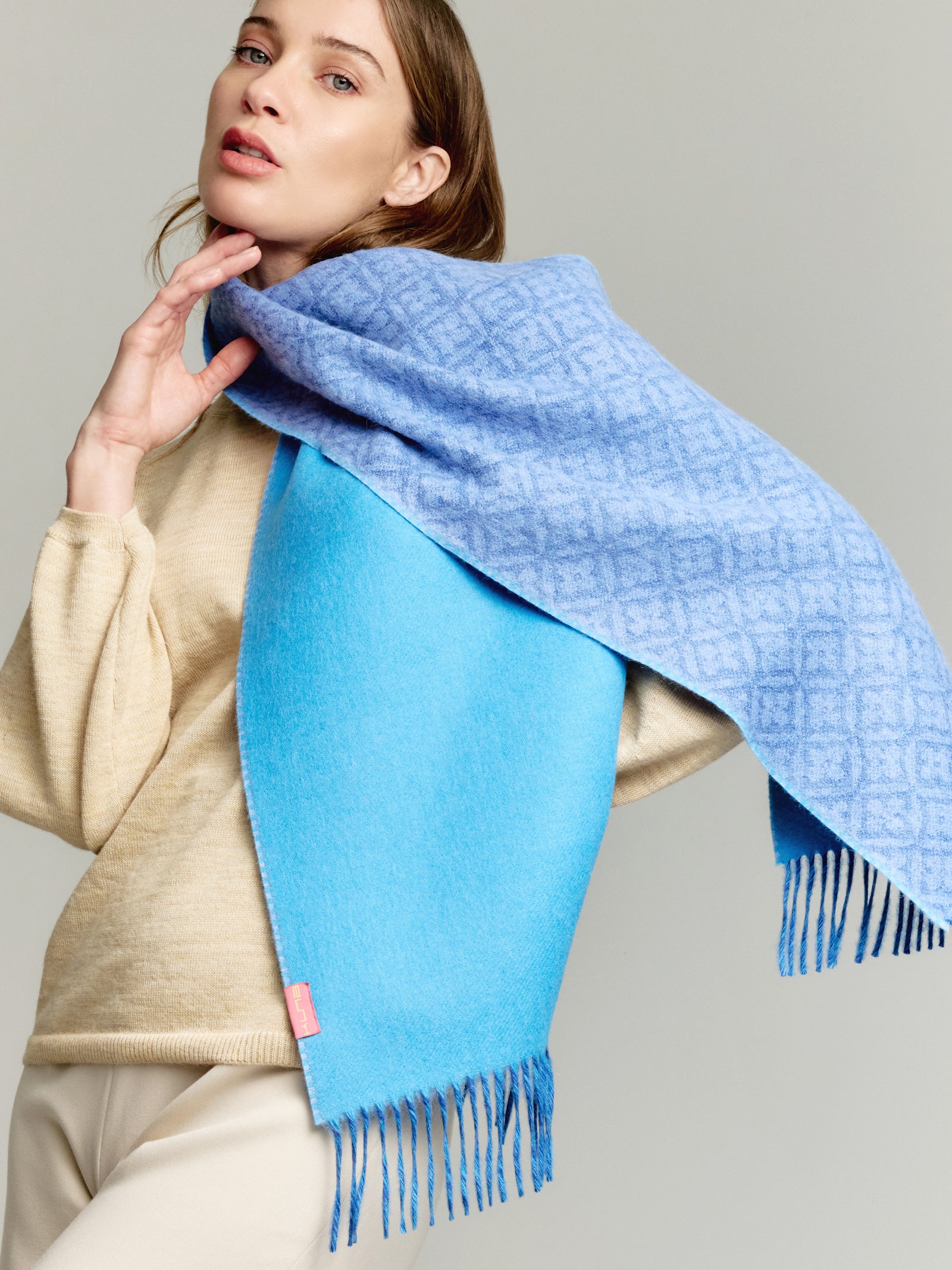 Yokey Scarf Baby Alpaca Color Blue
