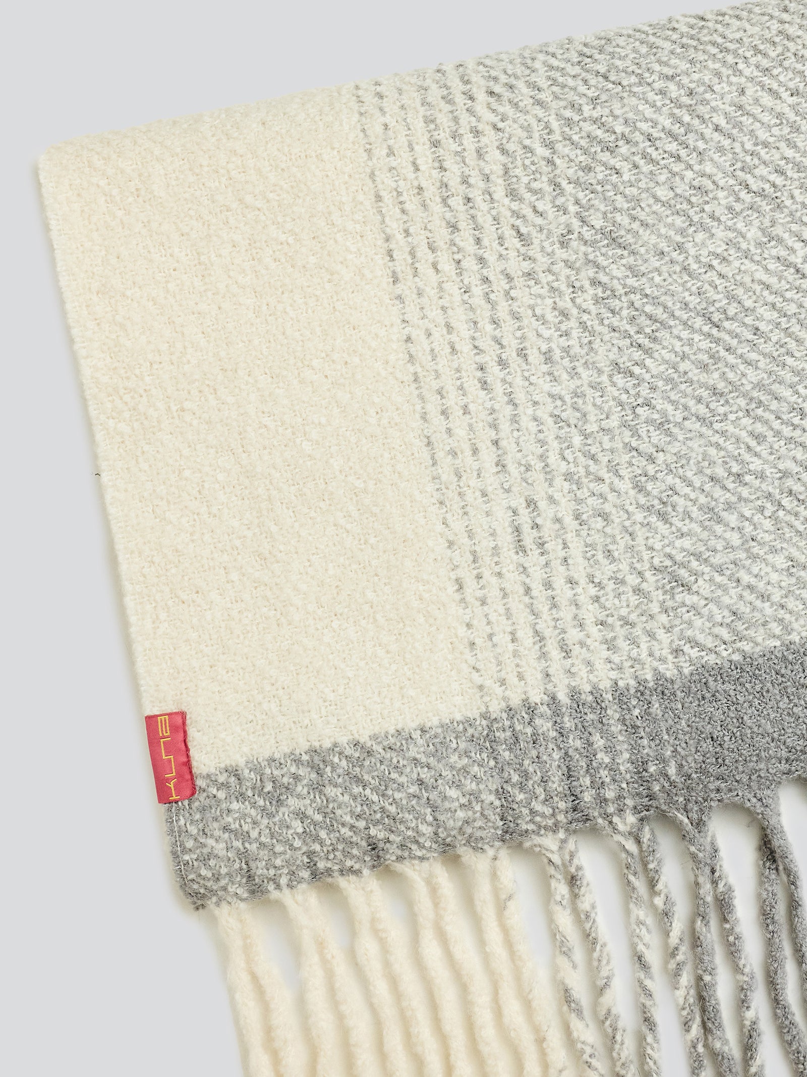 Bufanda Yanapi Baby Alpaca Color Gris