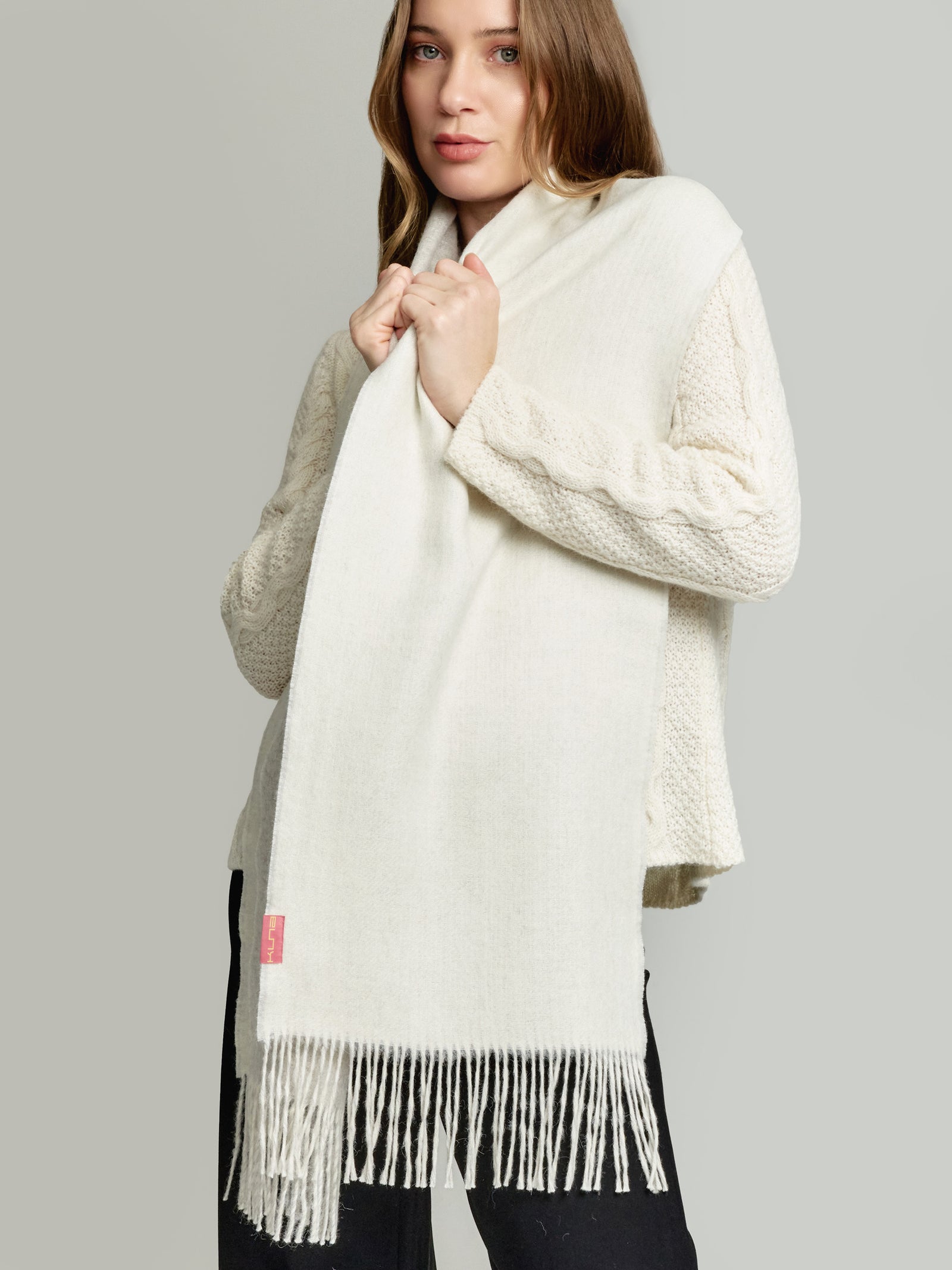 Yamila Scarf Baby Alpaca Color Grey