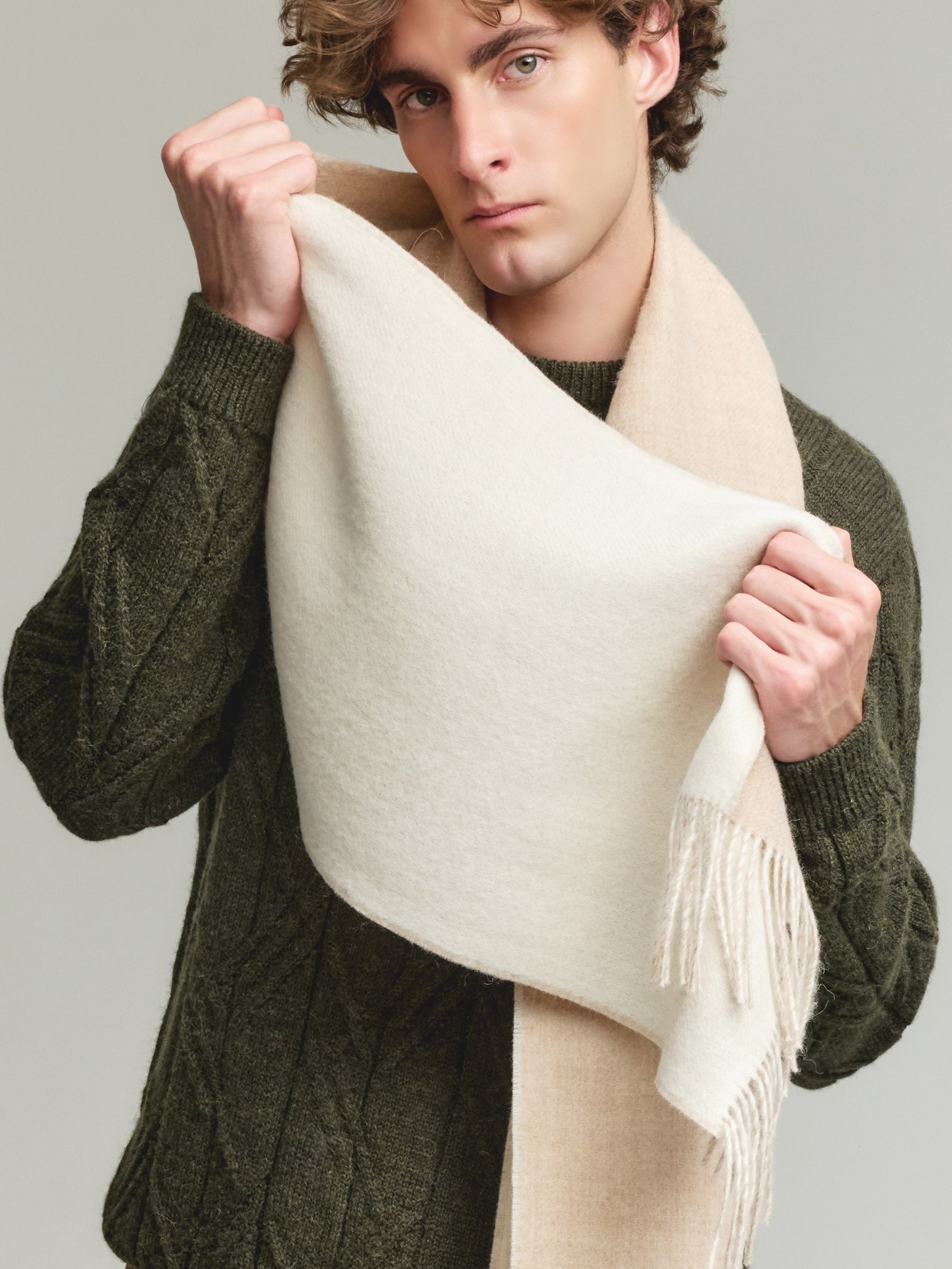 Yamila Scarf Baby Alpaca Color Beige