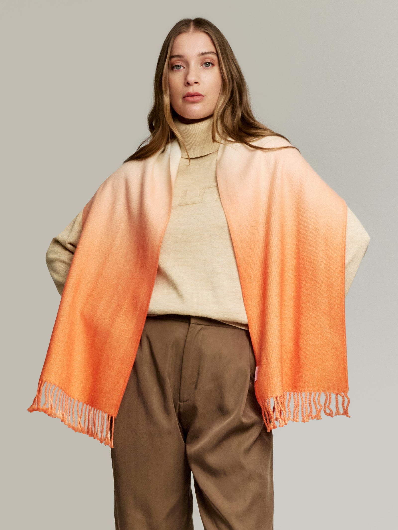 Fular Yemi de Baby Alpaca Color Naranja