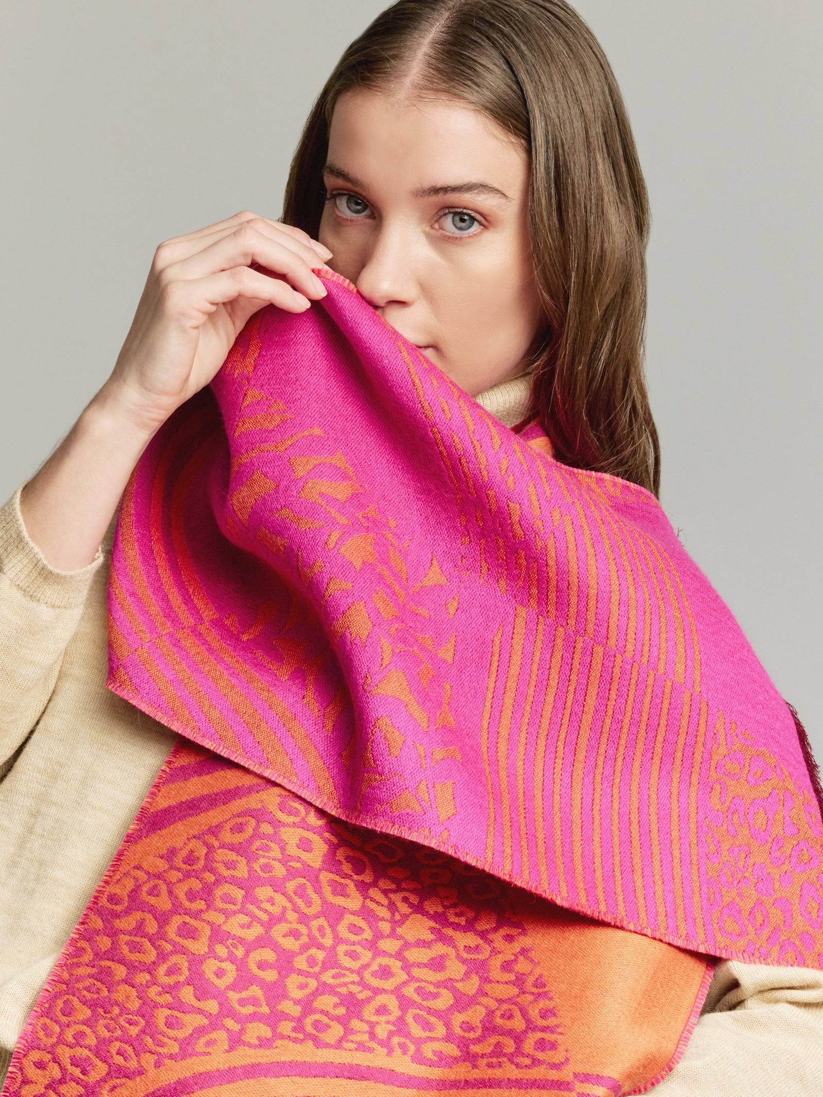 Yogi Scarf Baby Alpaca Color Fuchsia