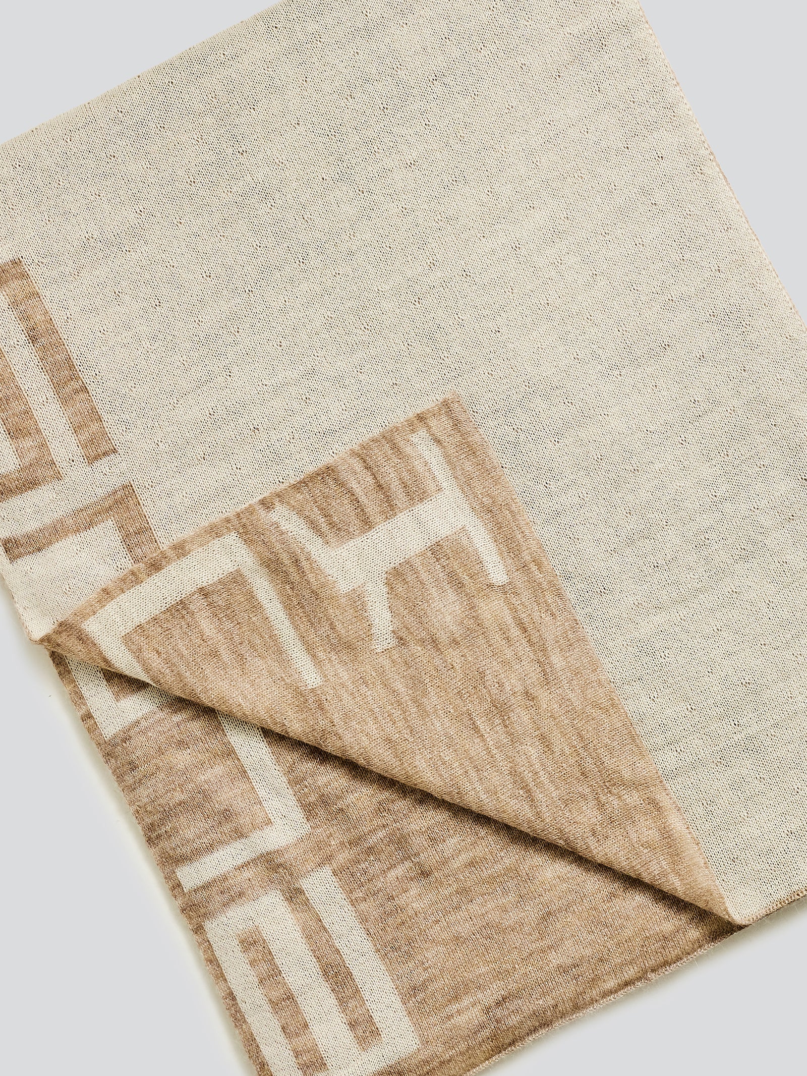 Yunga Scarf Baby Alpaca Color Beige