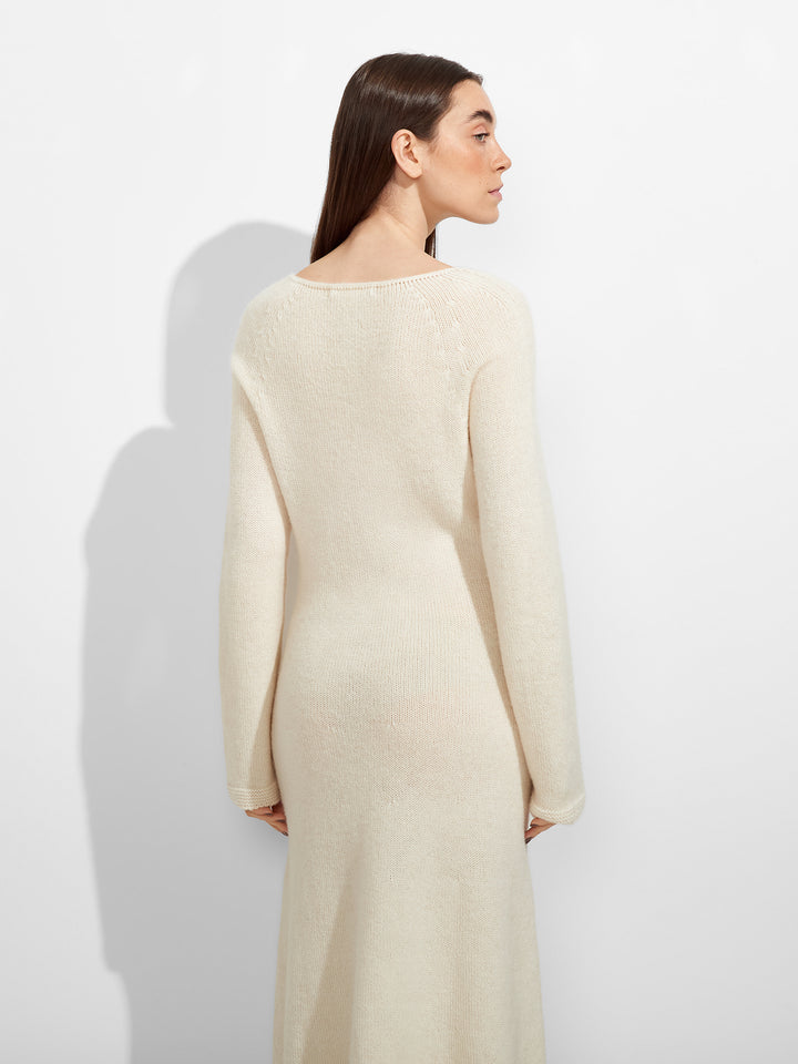 Vestido Zafina de baby alpaca color crudo