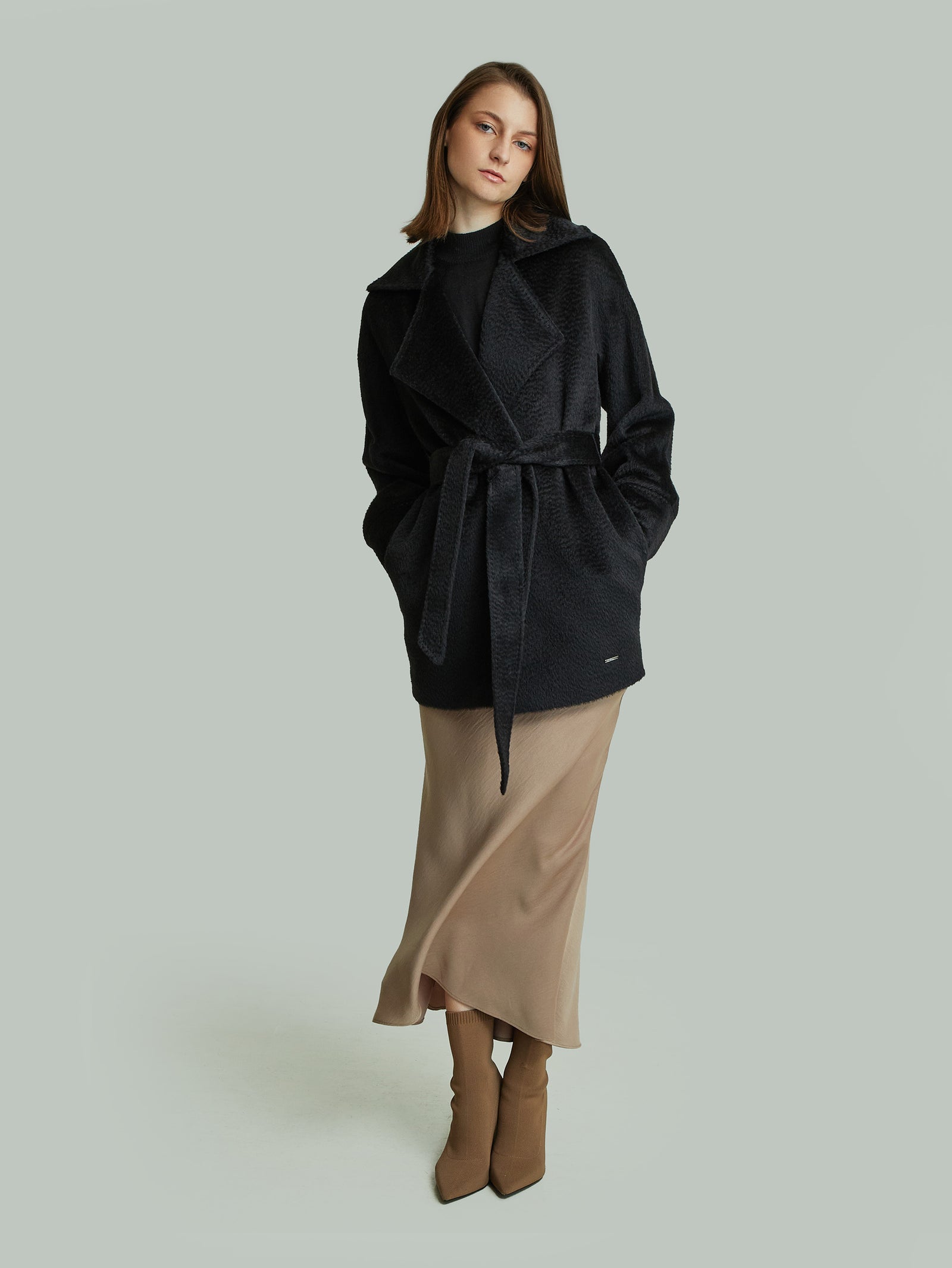 Yupiter Coat Baby Suri Alpaca Color Black
