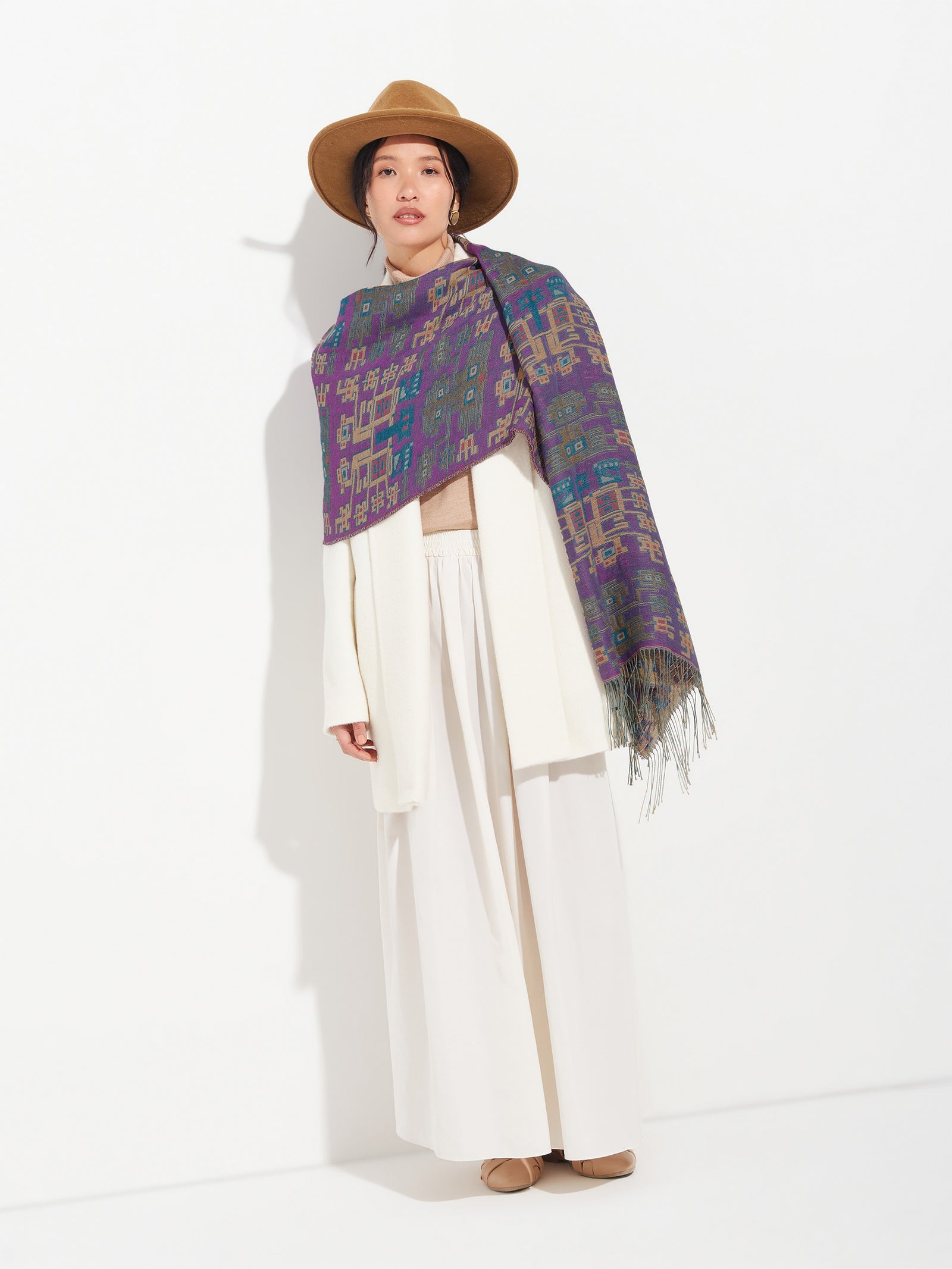 Nazca - 52 Chal Baby Alpaca Color Morado