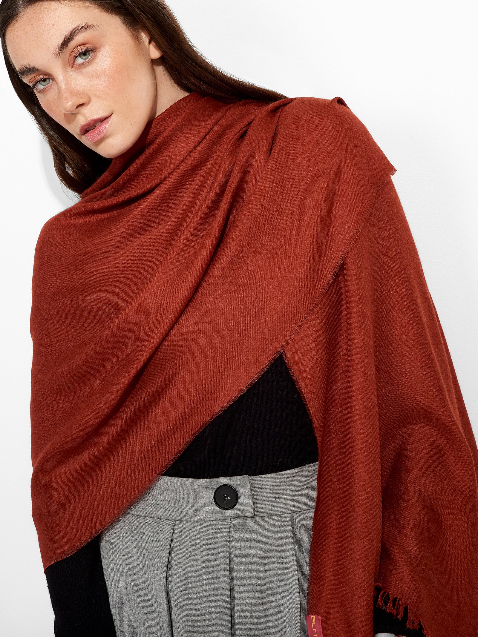 Teaberry Shawl Baby Alpaca Color Brown
