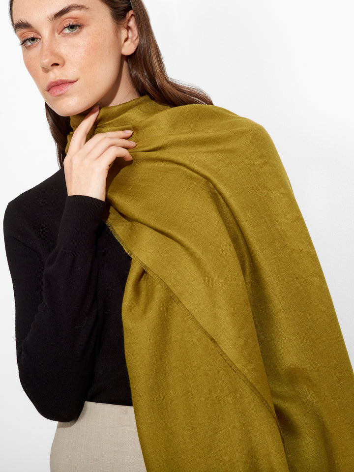 Teaberry Shawl Baby Alpaca Color Green