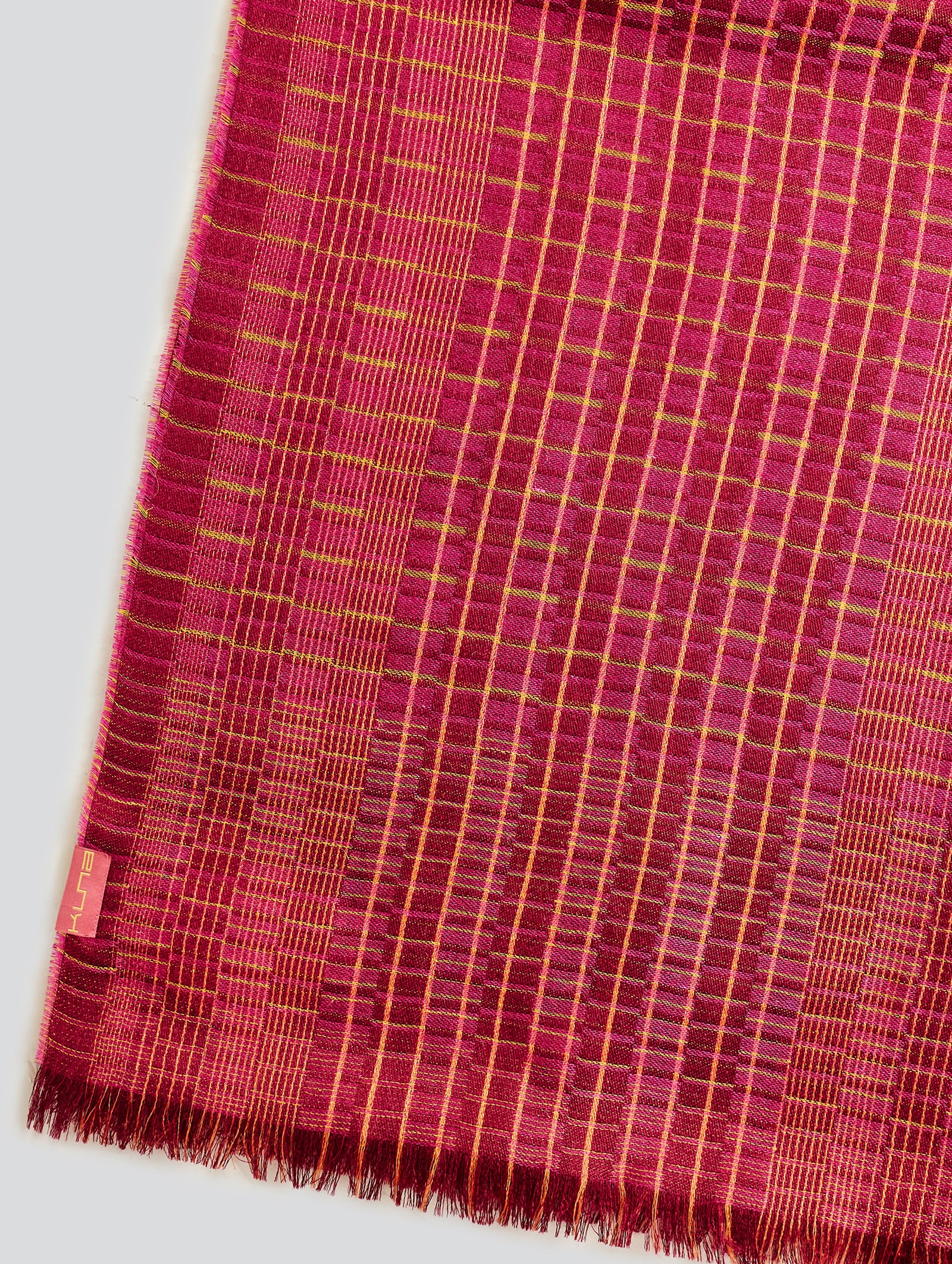 Vermondi Shawl Baby Alpaca Color Fuchsia