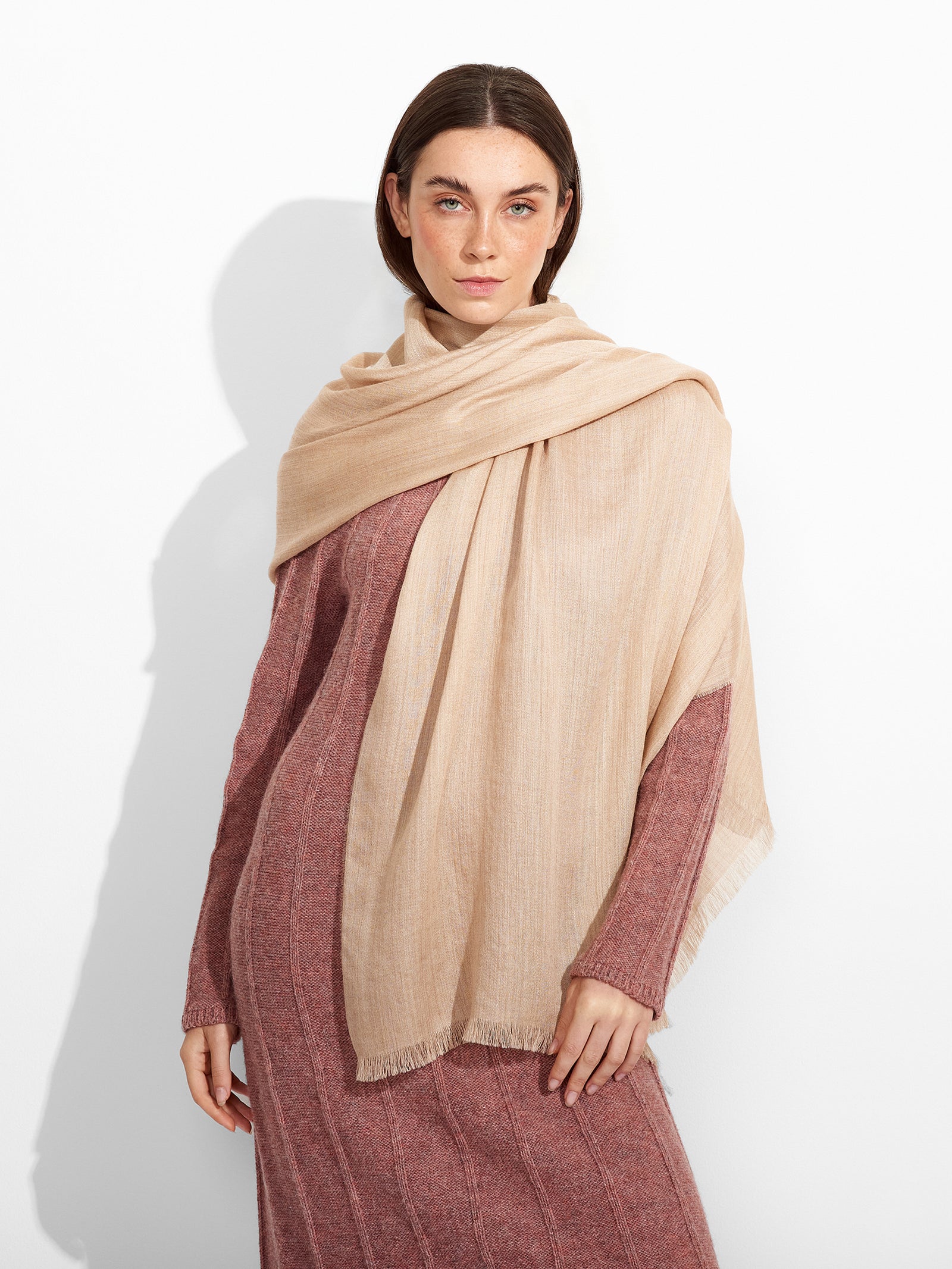 Teaberry B Shawl Baby Alpaca Color Beige