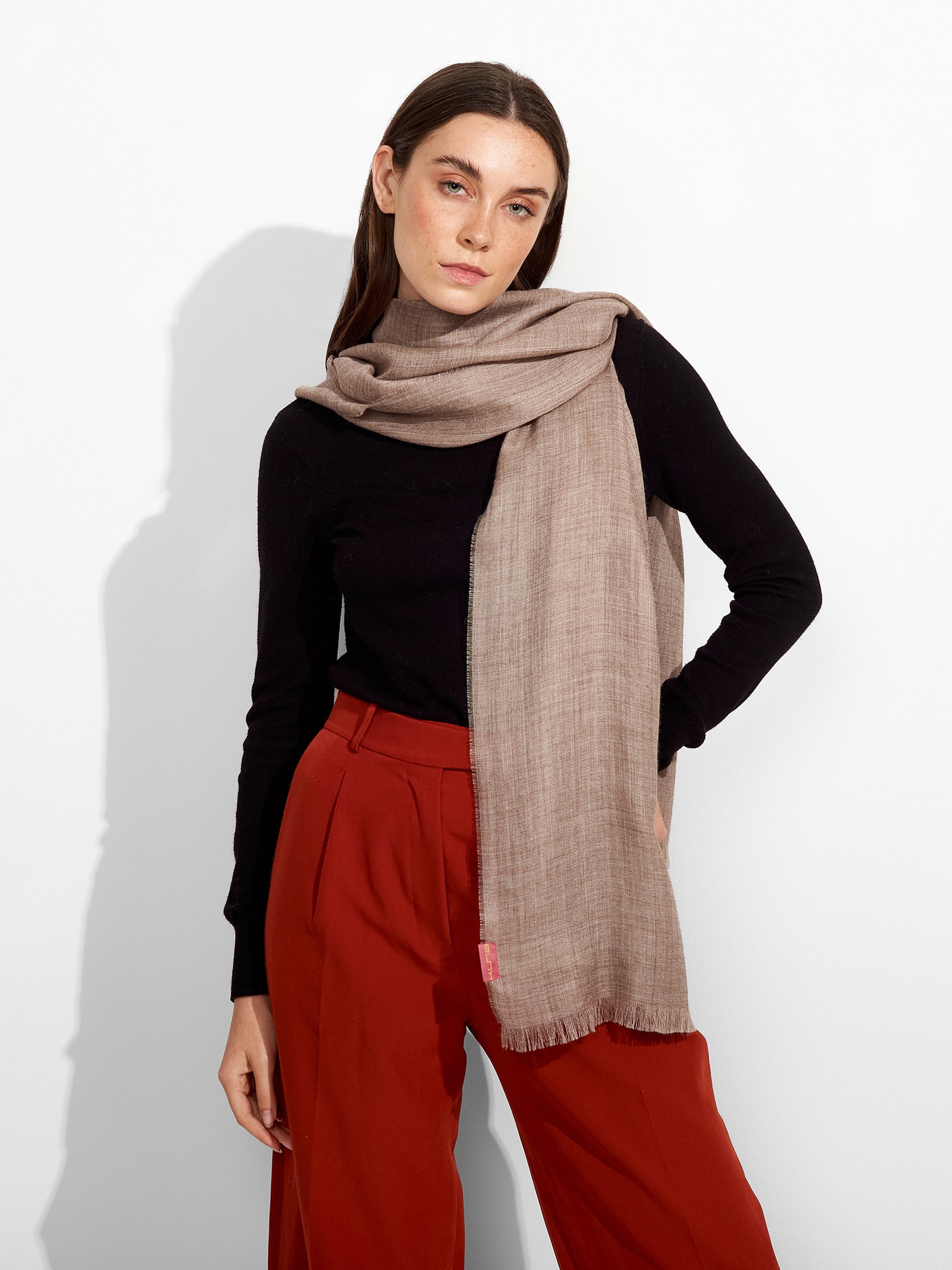 Teaberry B Shawl Baby Alpaca Color Brown