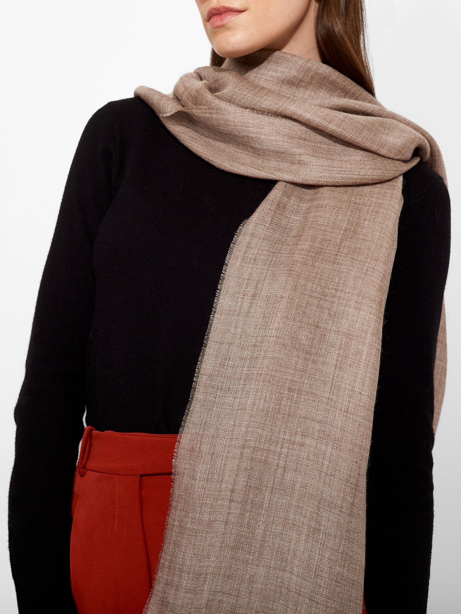 Teaberry B Shawl Baby Alpaca Color Brown