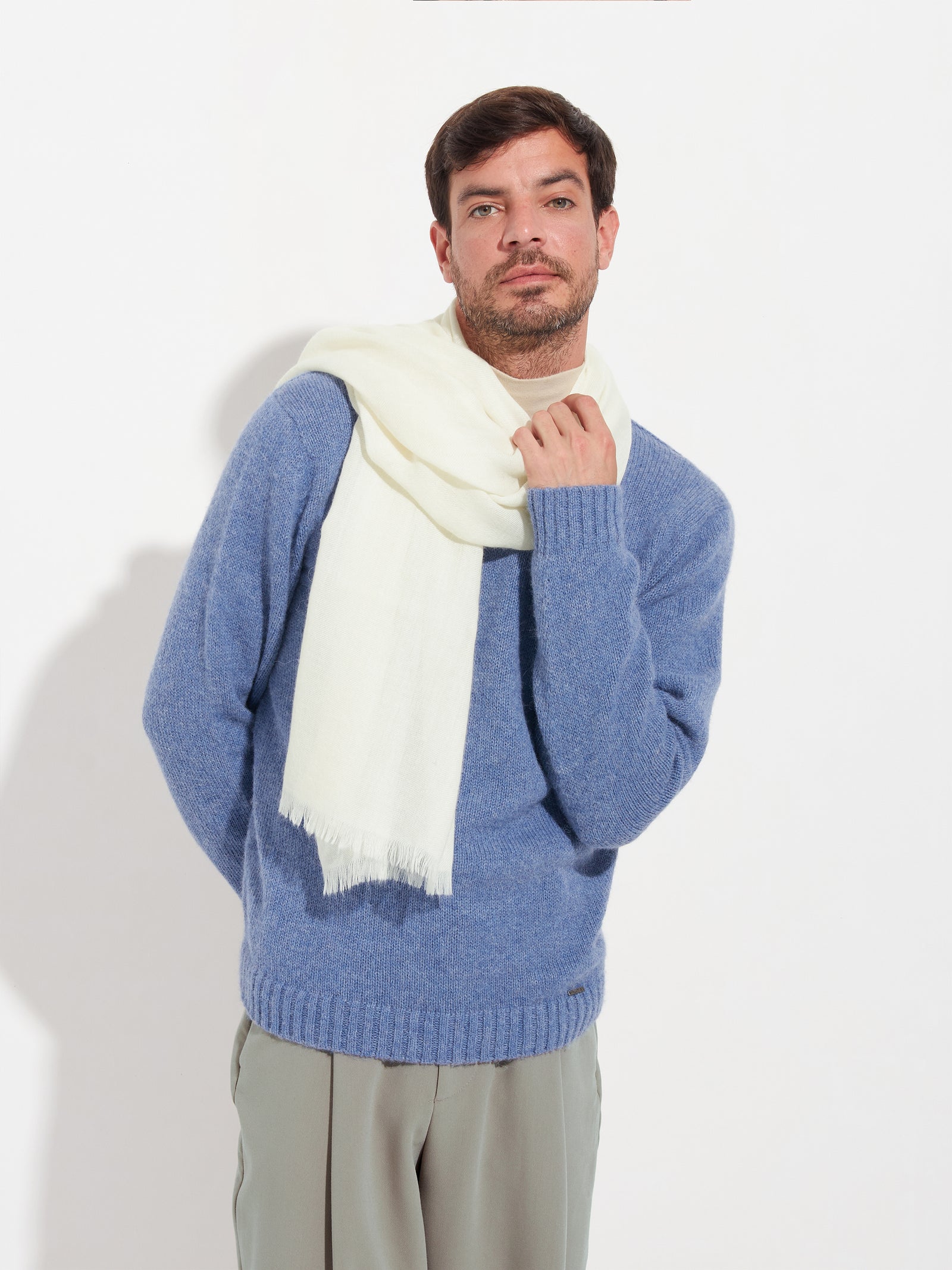 Estola Amareto De Baby Alpaca Color Ecru